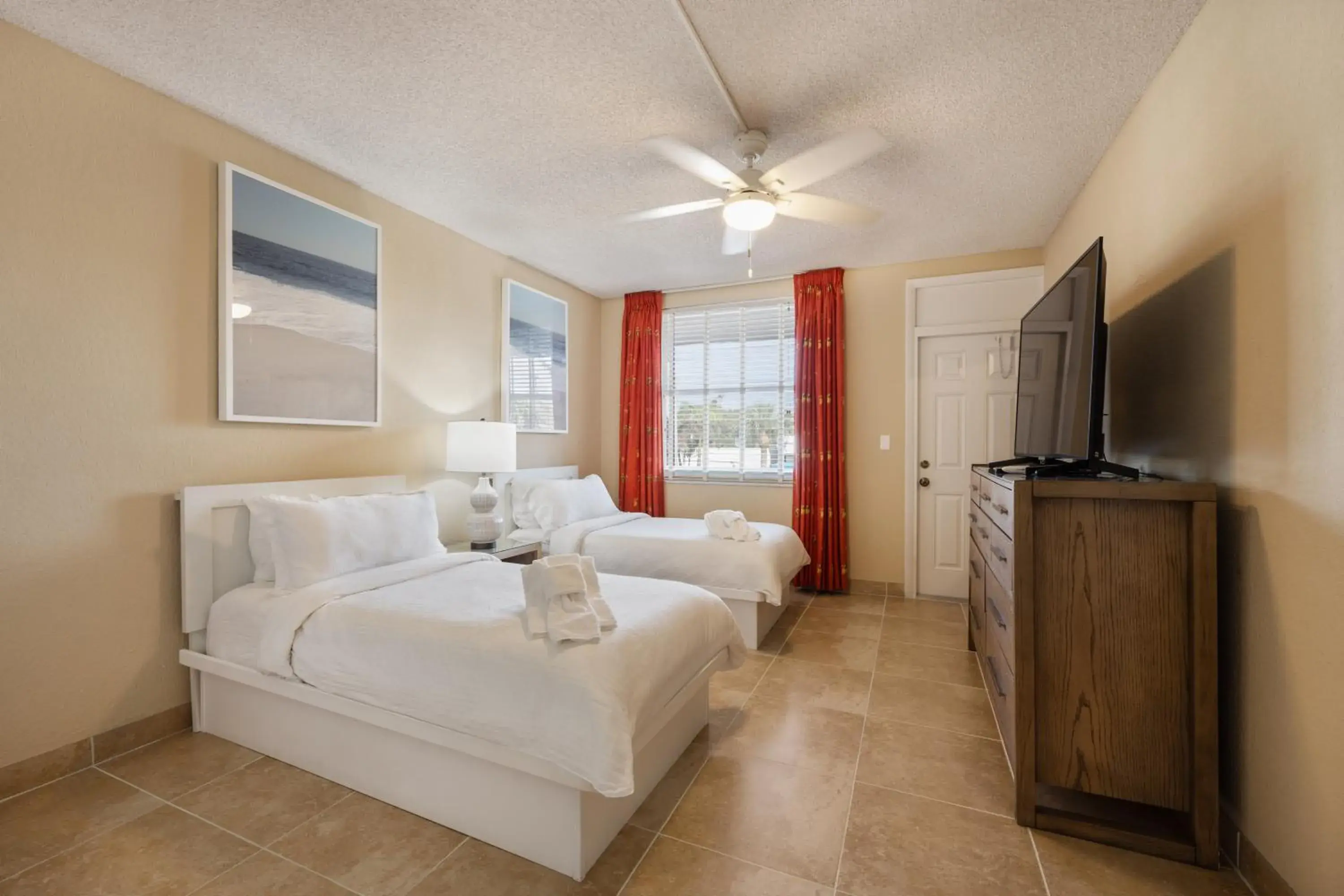 Bedroom, Bed in Coconut Bay Resort