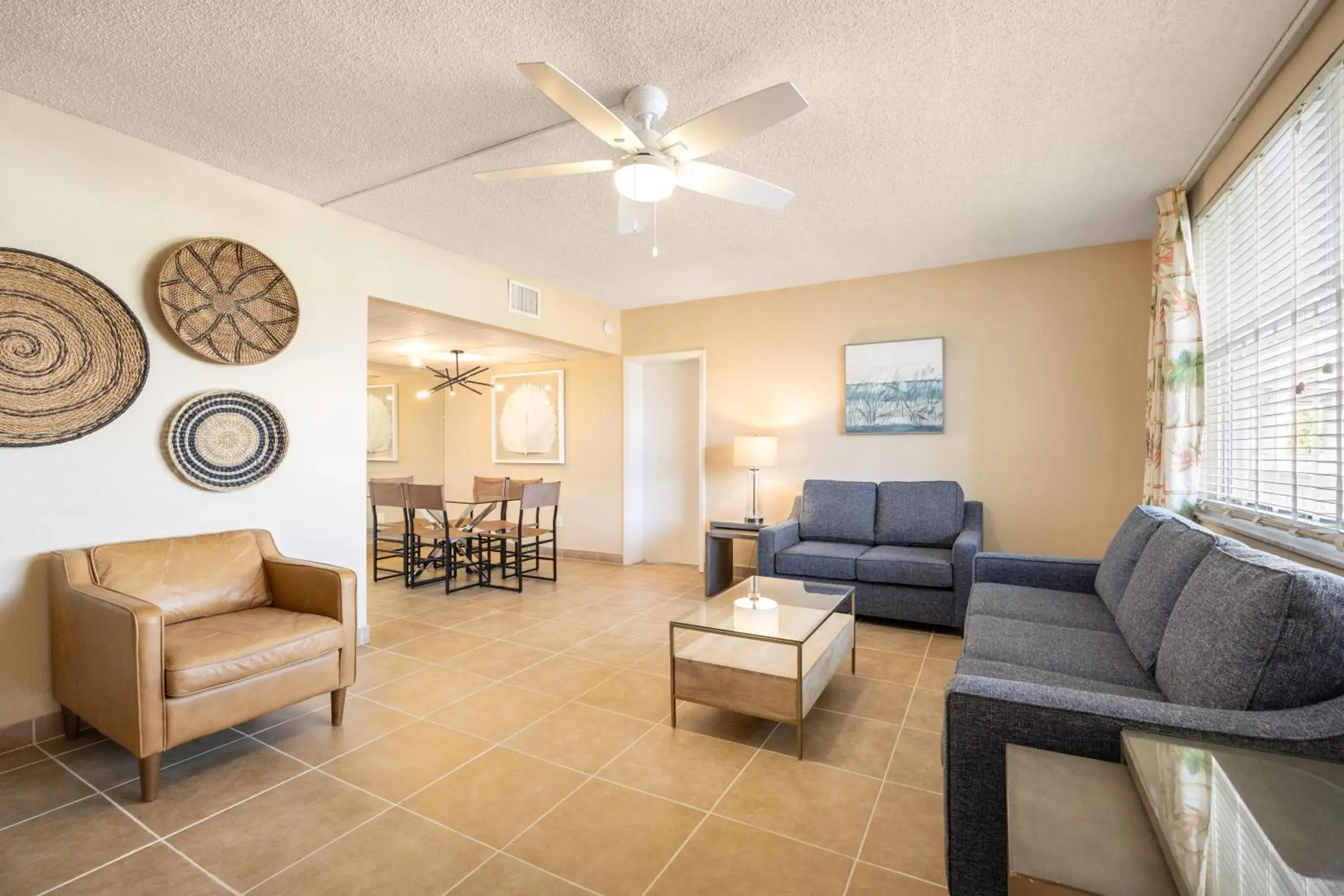 Living room, Seating Area in Coconut Bay Resort