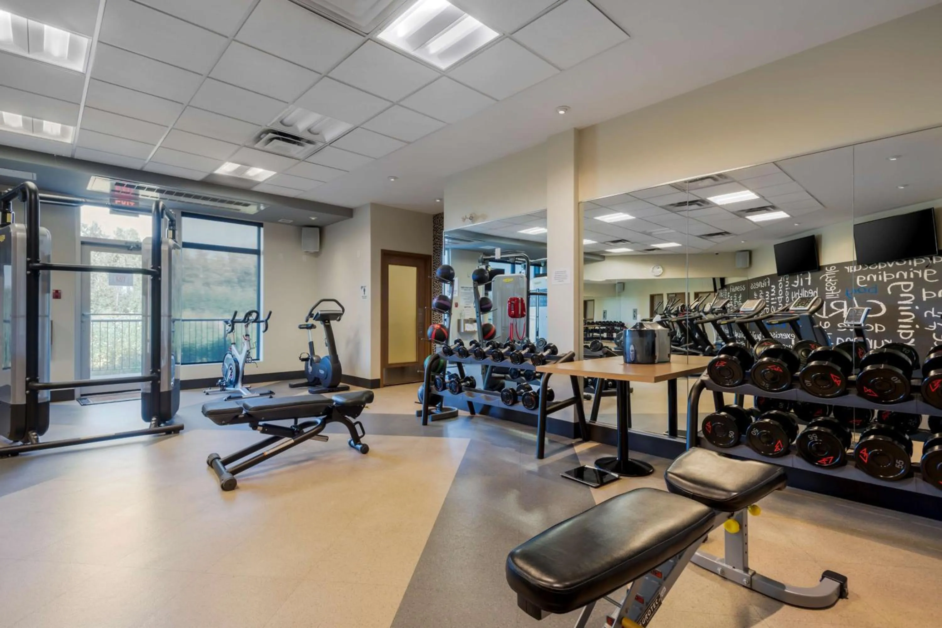 Spa and wellness centre/facilities in Best Western Plus Sawridge Suites