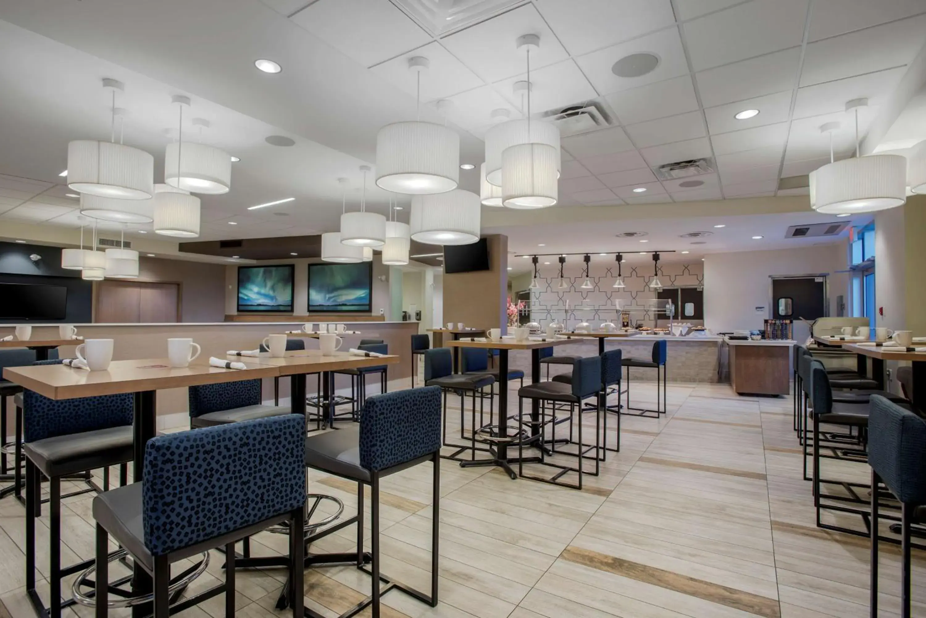 Breakfast in Best Western Plus Sawridge Suites Breakfast in Best Western Plus Sawridge Suites