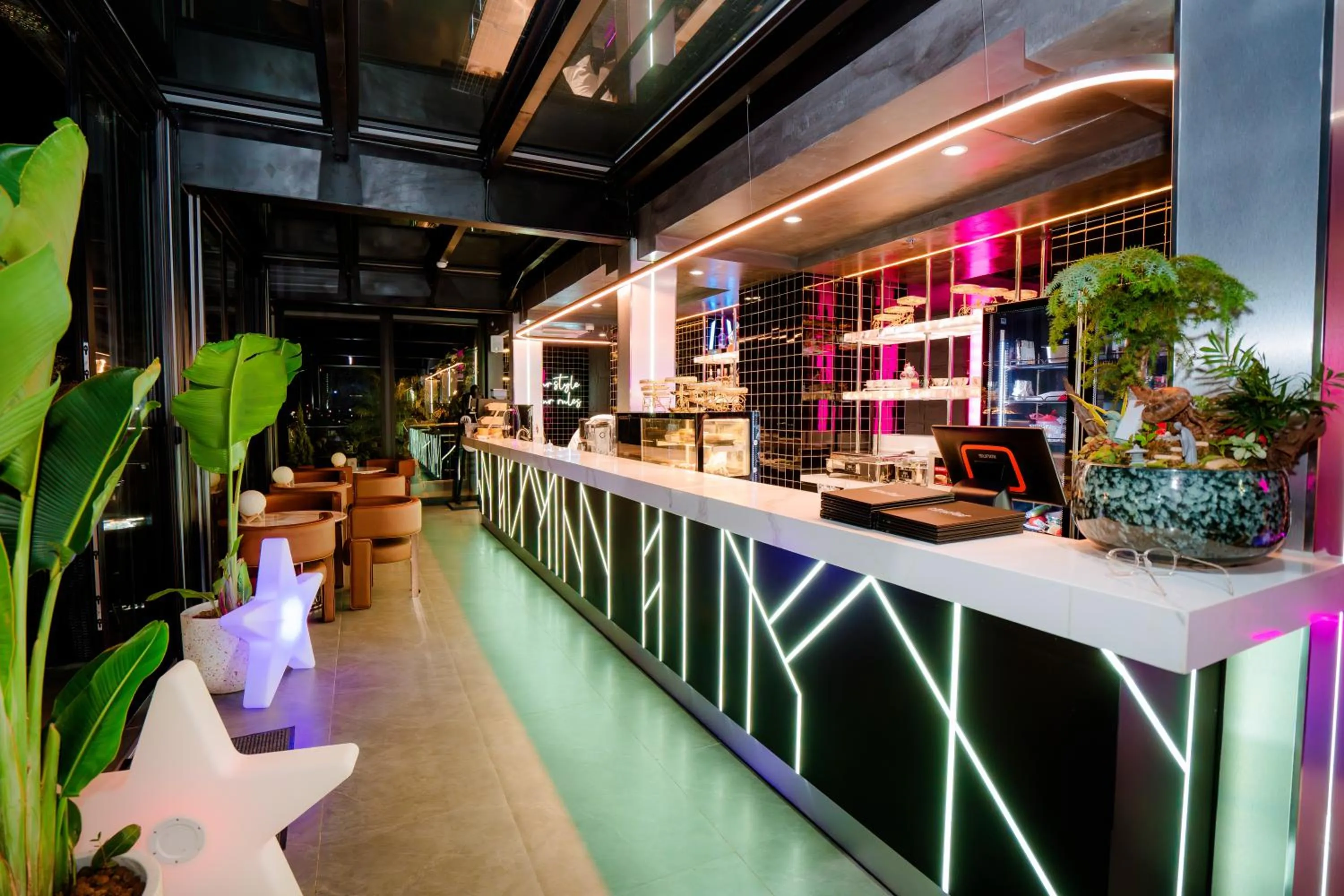 Lounge or bar in X-Digital HOTEL