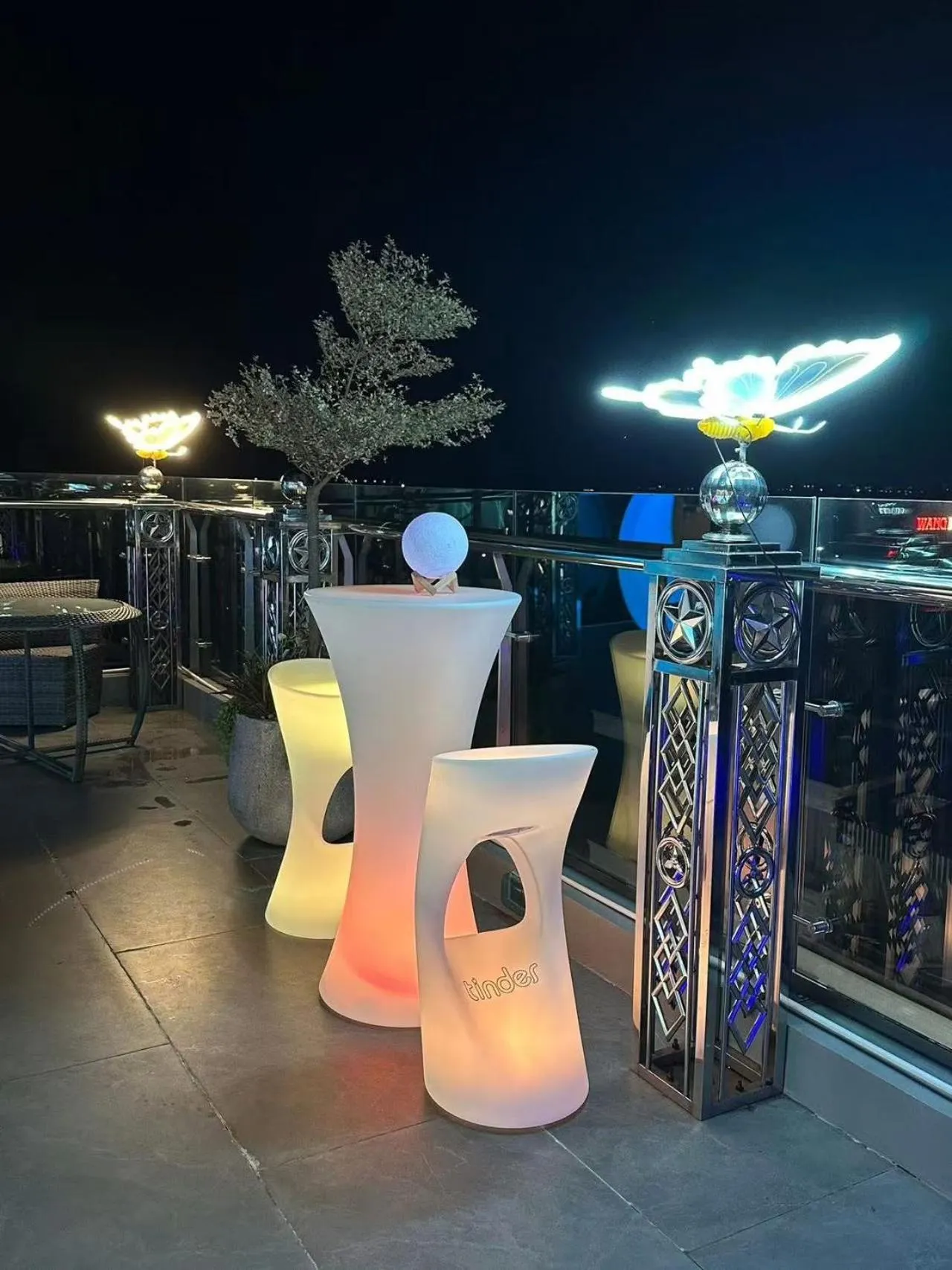 Lounge or bar in X-Digital HOTEL