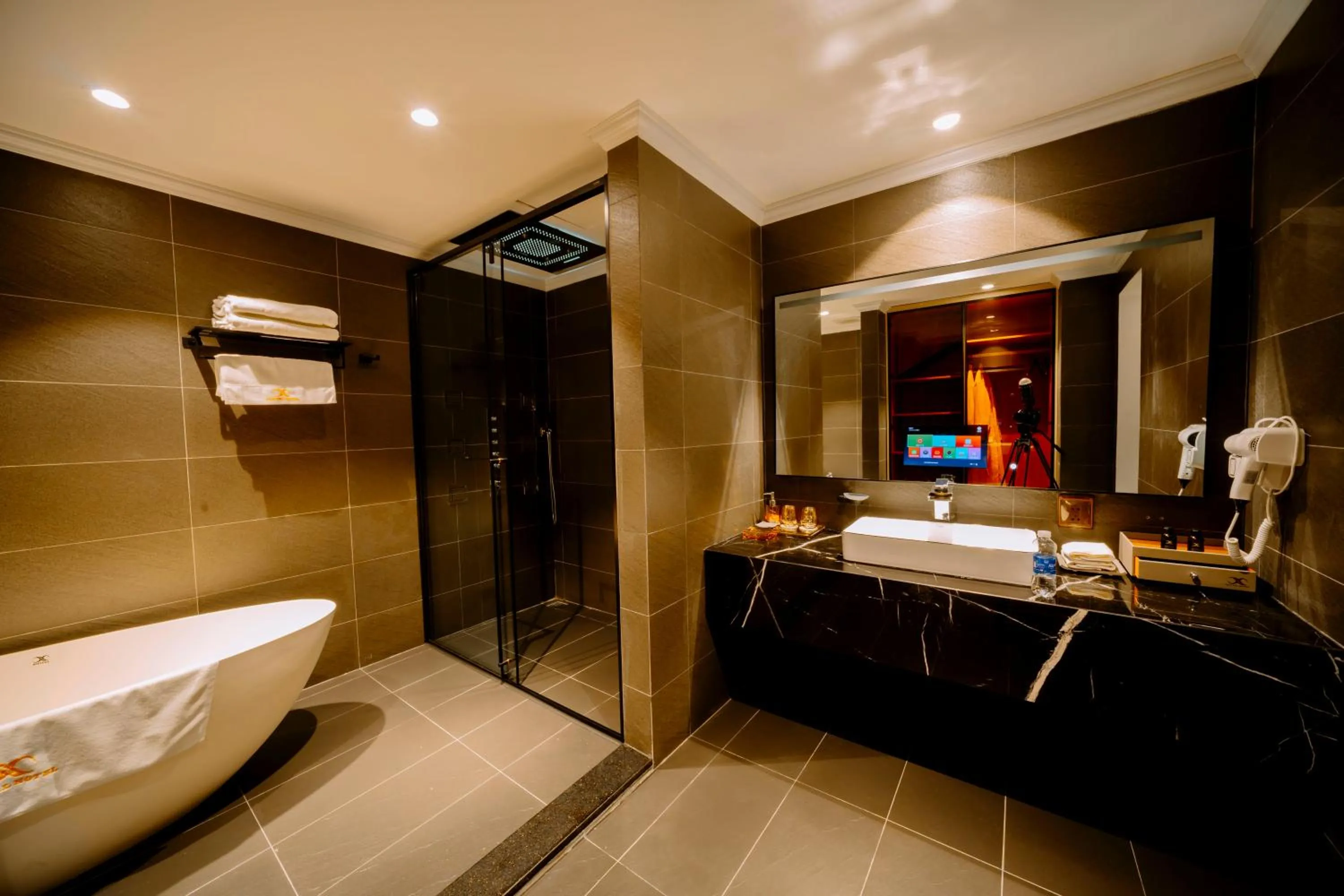 Toilet in X-Digital HOTEL