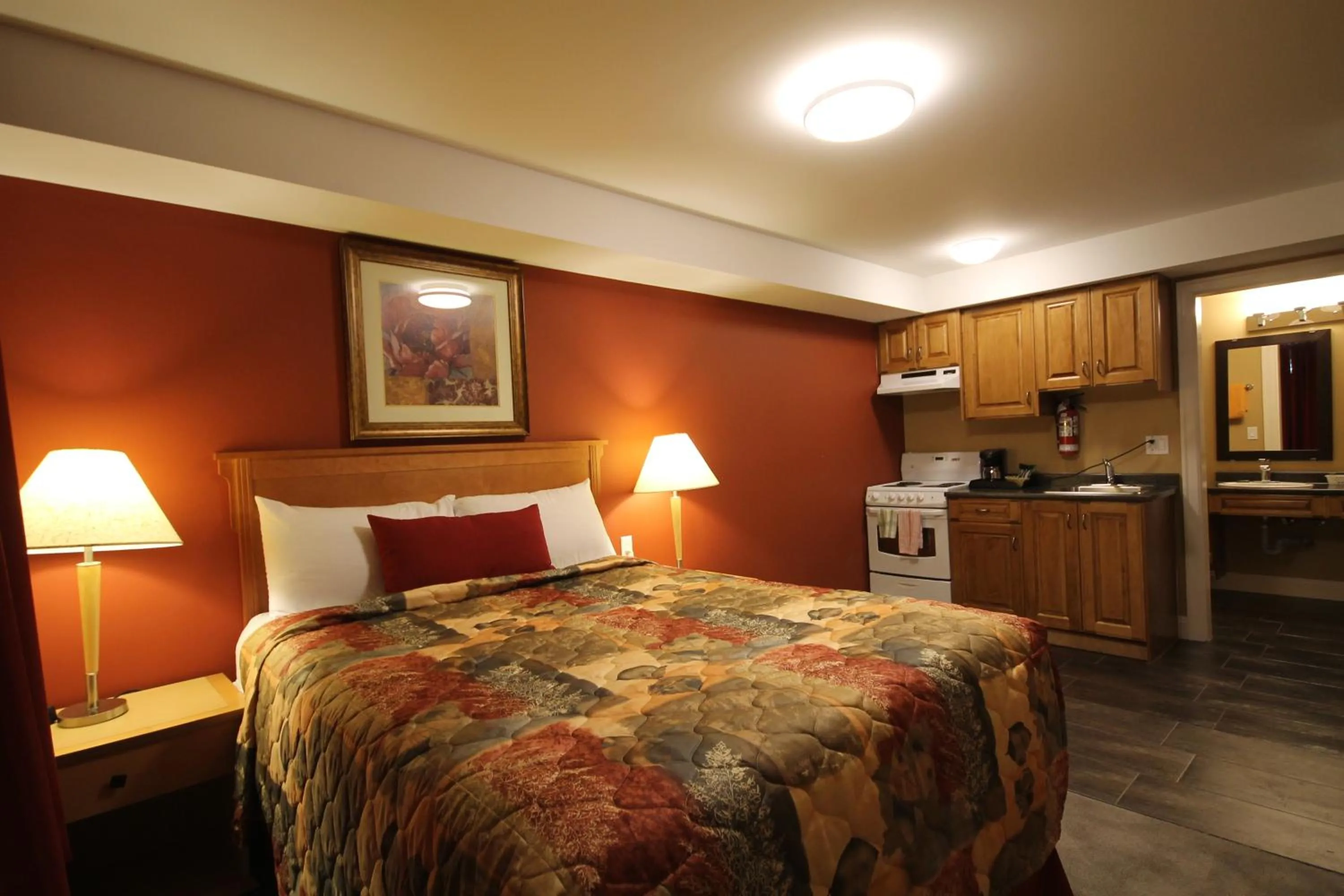 Photo of the whole room in Sahara Suites