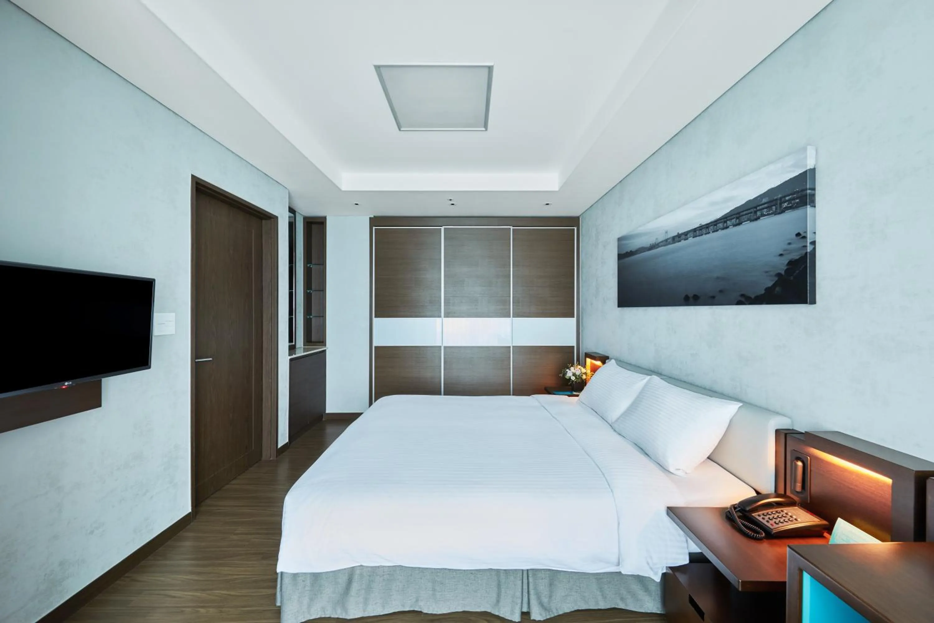 Bed in Felix by STX Hotel & Suite