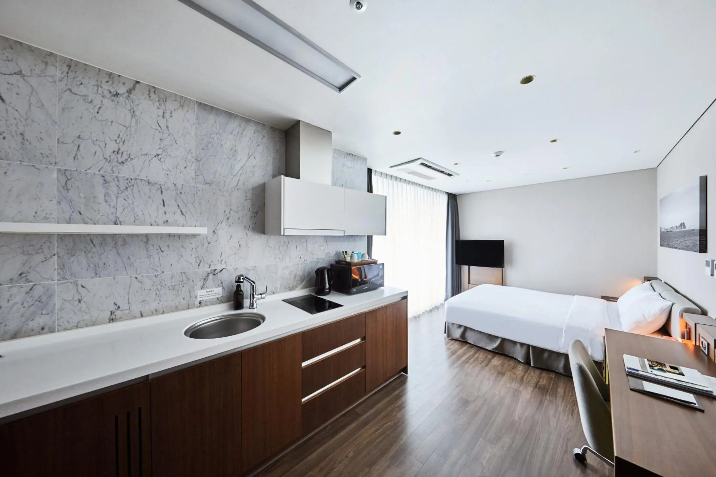 Studio Deluxe Double Room in Felix by STX Hotel & Suite Studio Deluxe Double Room in Felix by STX Hotel & Suite