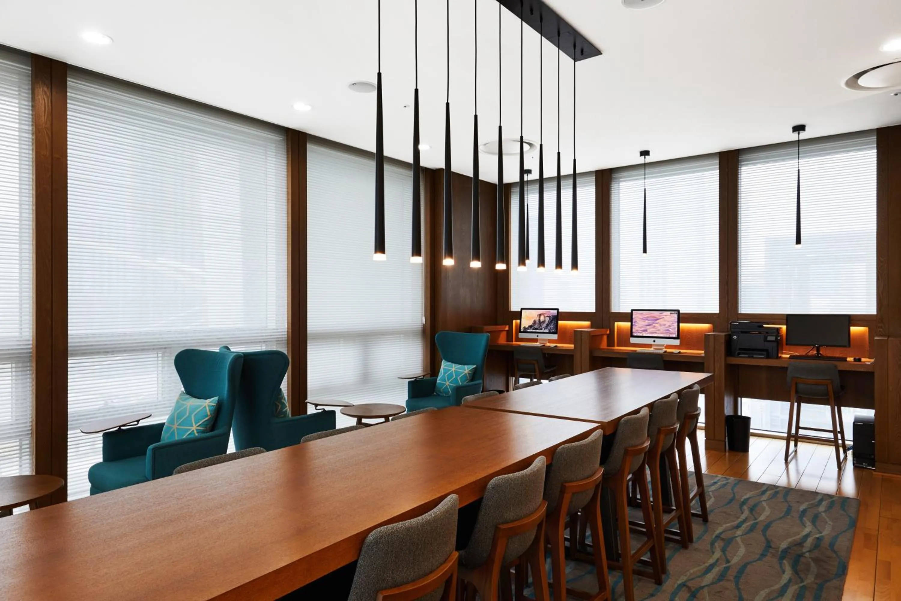 Felix by STX Hotel & Suite