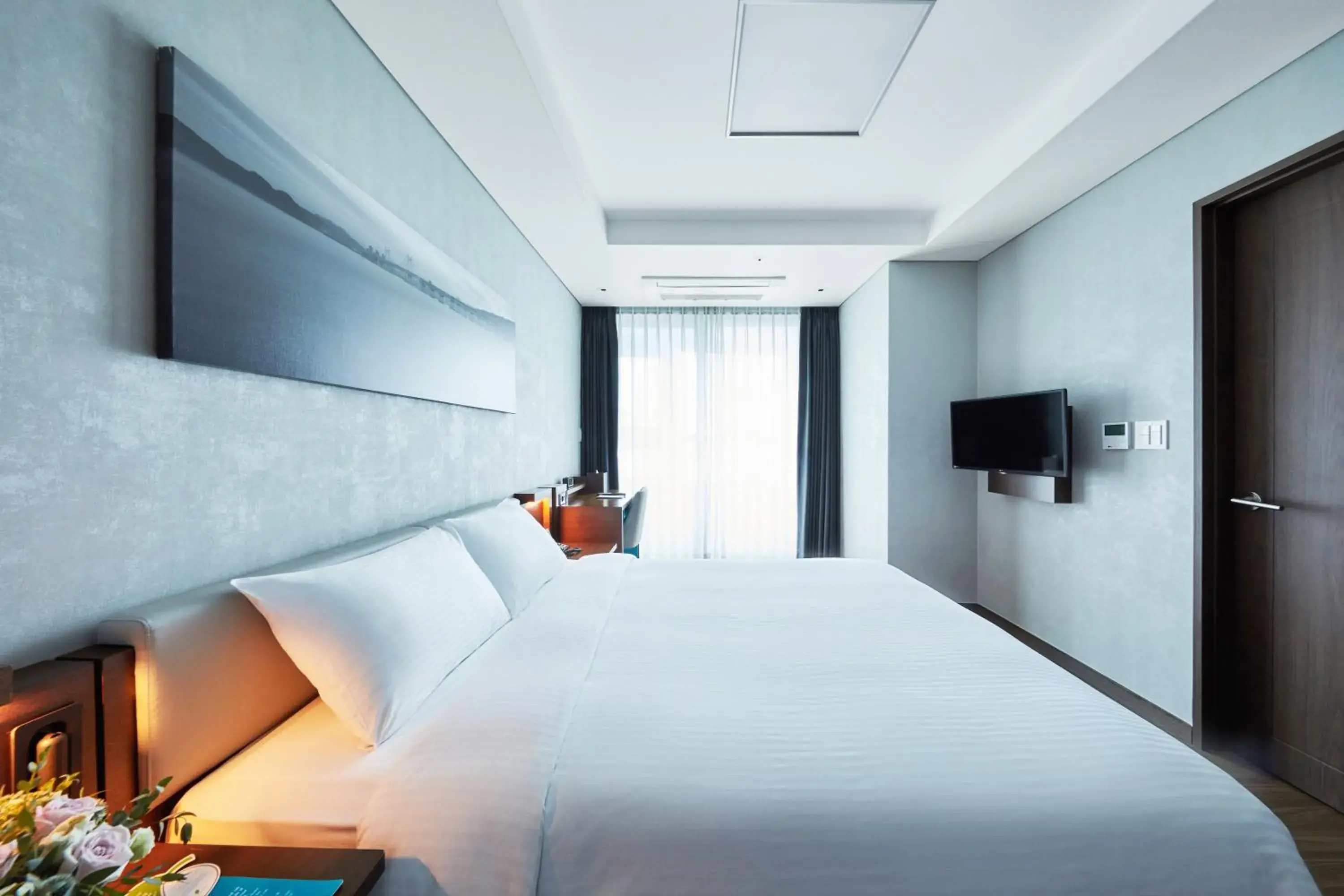 Half Ocean Suite Double Room with Partial sea view - high floor in Felix by STX Hotel & Suite Half Ocean Suite Double Room with Partial sea view - high floor in Felix by STX Hotel & Suite