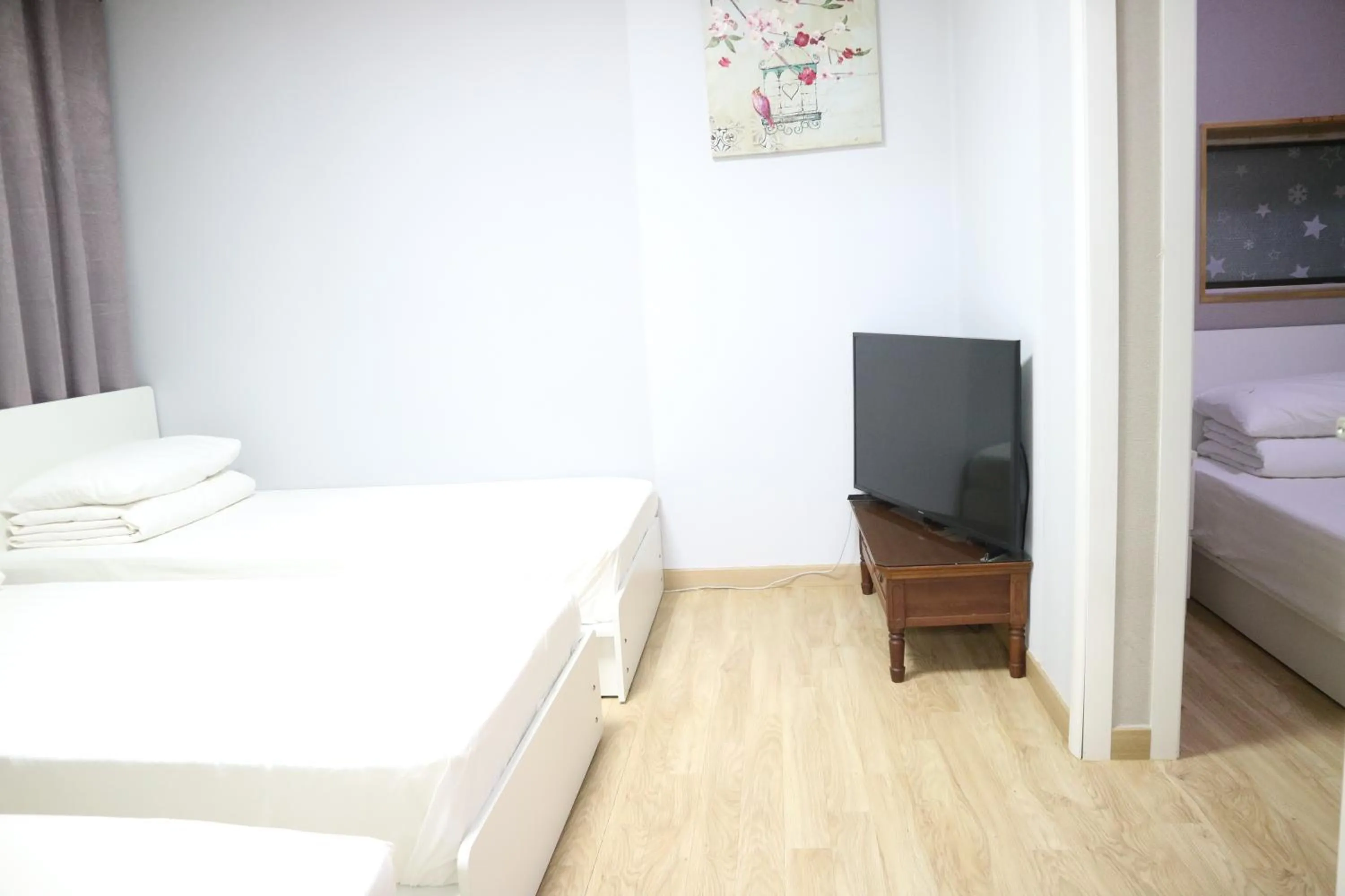 Decorative detail, Bed in Mr. Kim Guesthouse