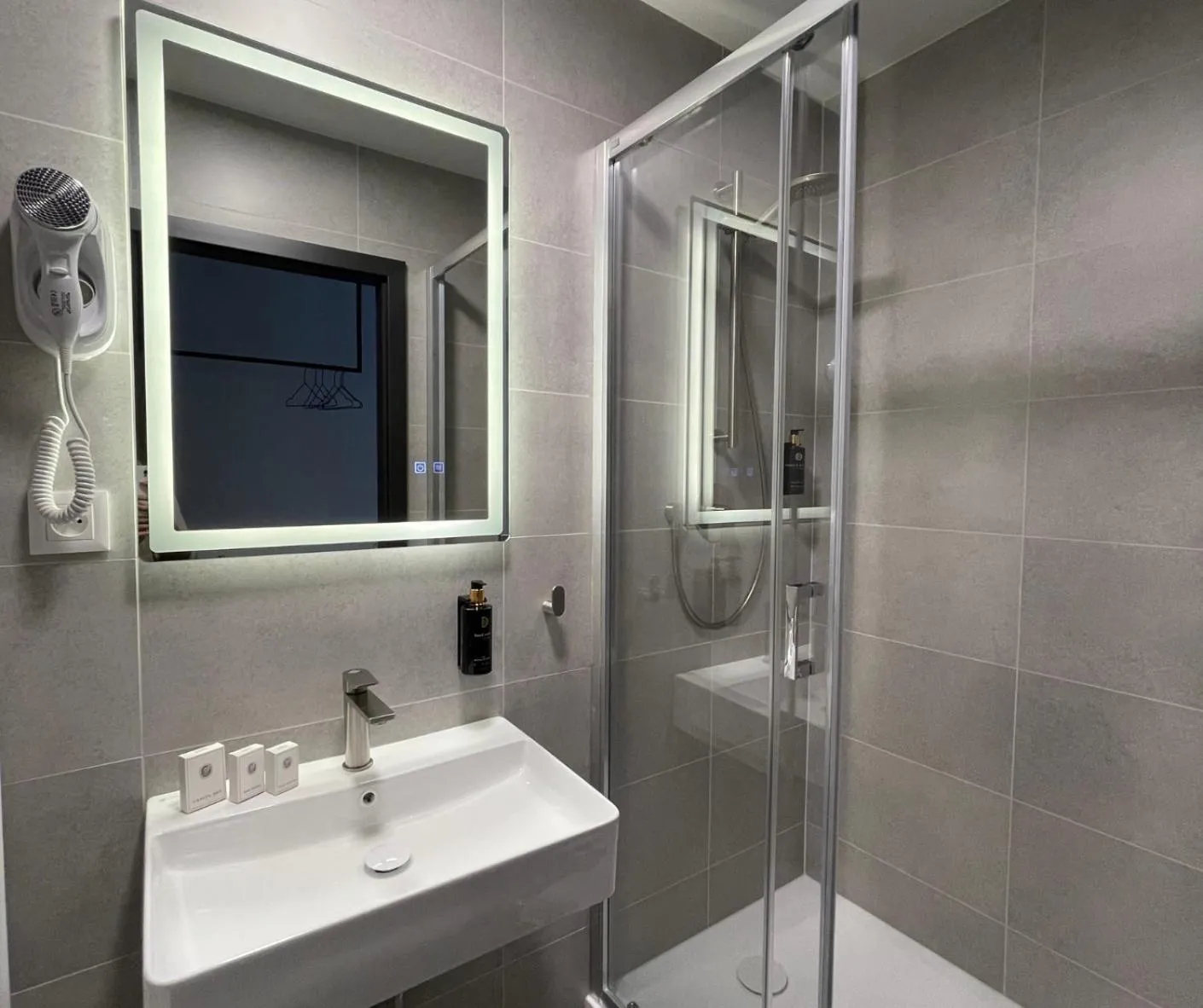 Shower in WE Hotel EXPO Prague