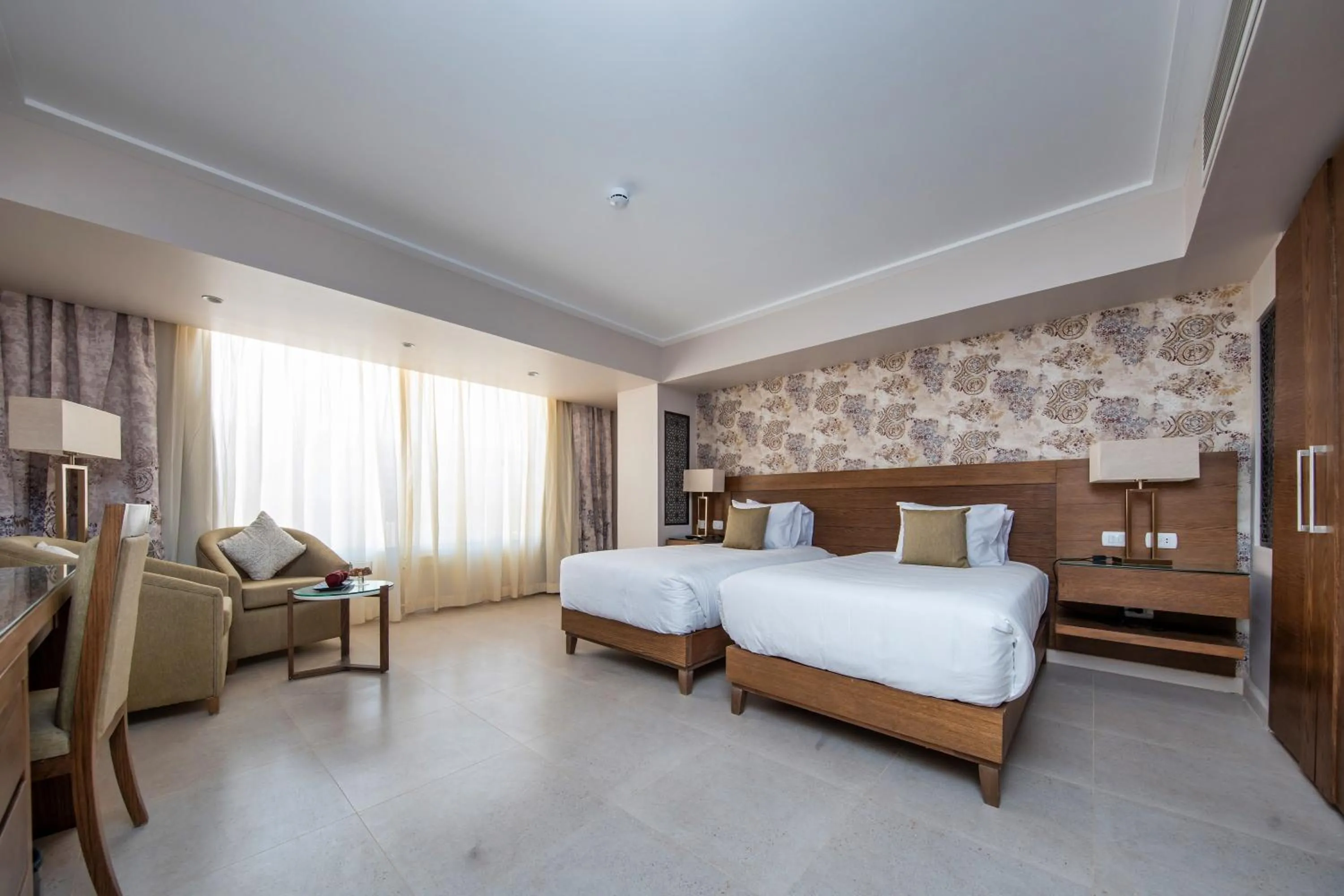 Twin Room with Lake View - single occupancy in Retac Abu Simbel Nefertari Hotel