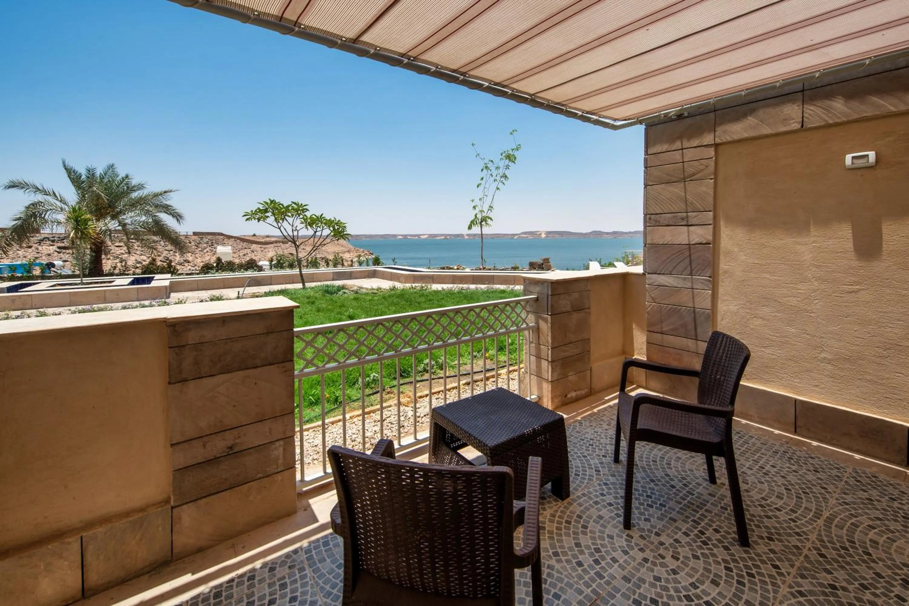 Twin Room with Lake View - single occupancy in Retac Abu Simbel Nefertari Hotel