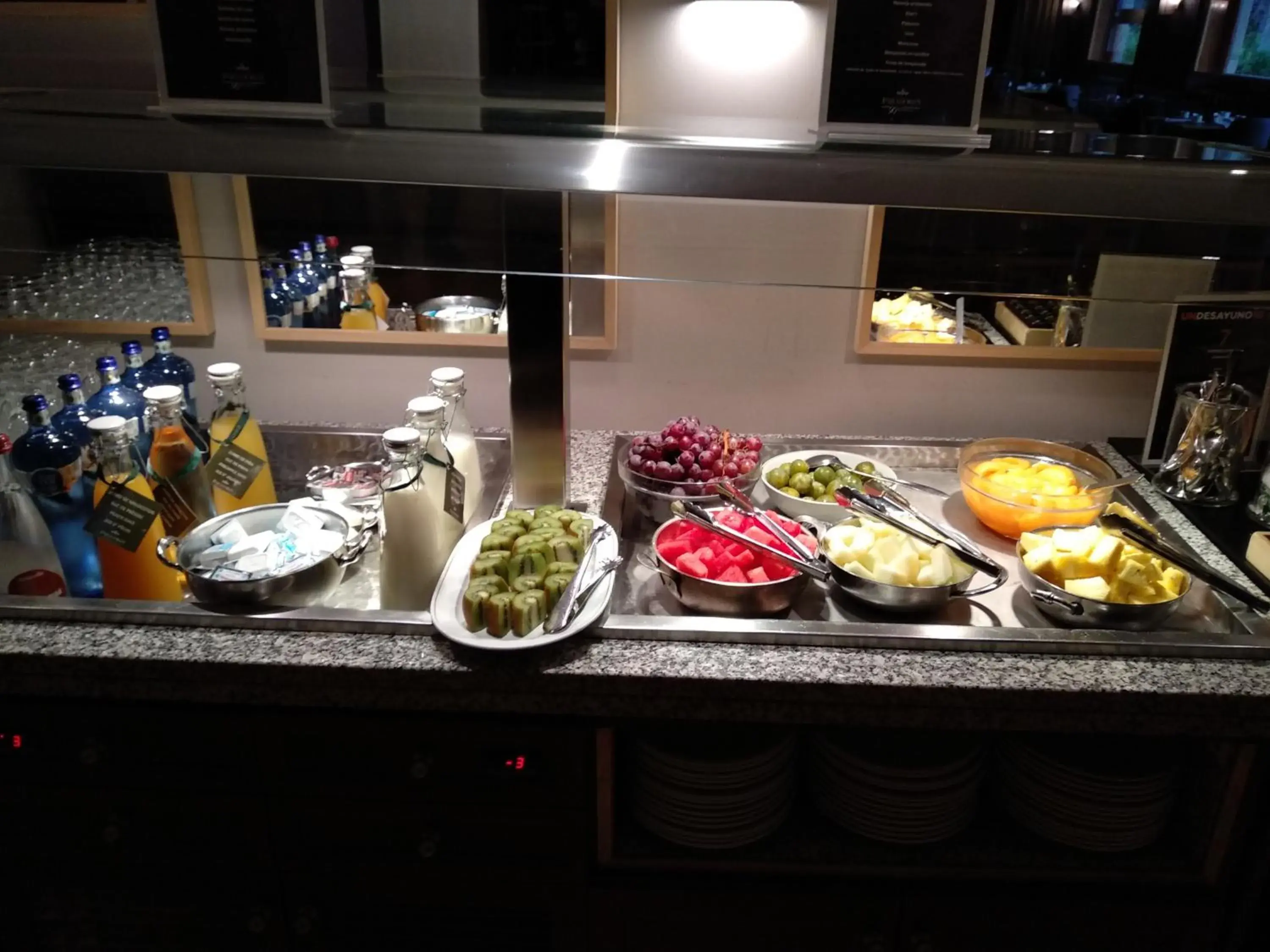 Breakfast in Parador de Artíes Breakfast in Parador de Artíes