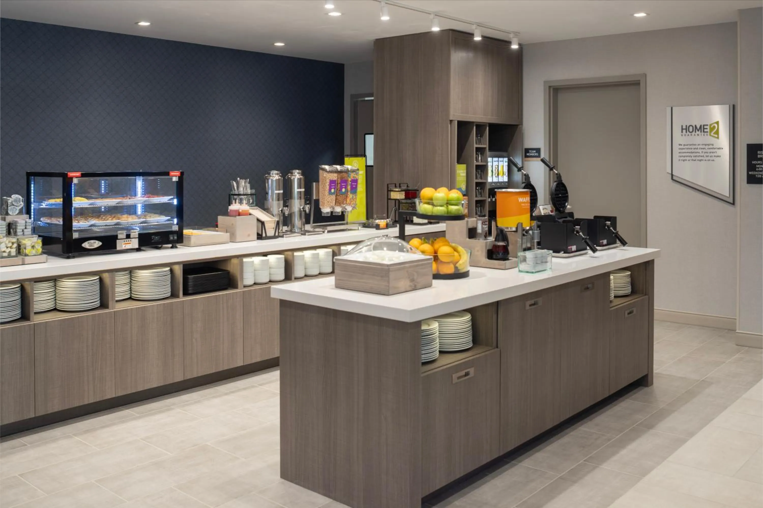 Food and drinks in Home2 Suites By Hilton Kittery