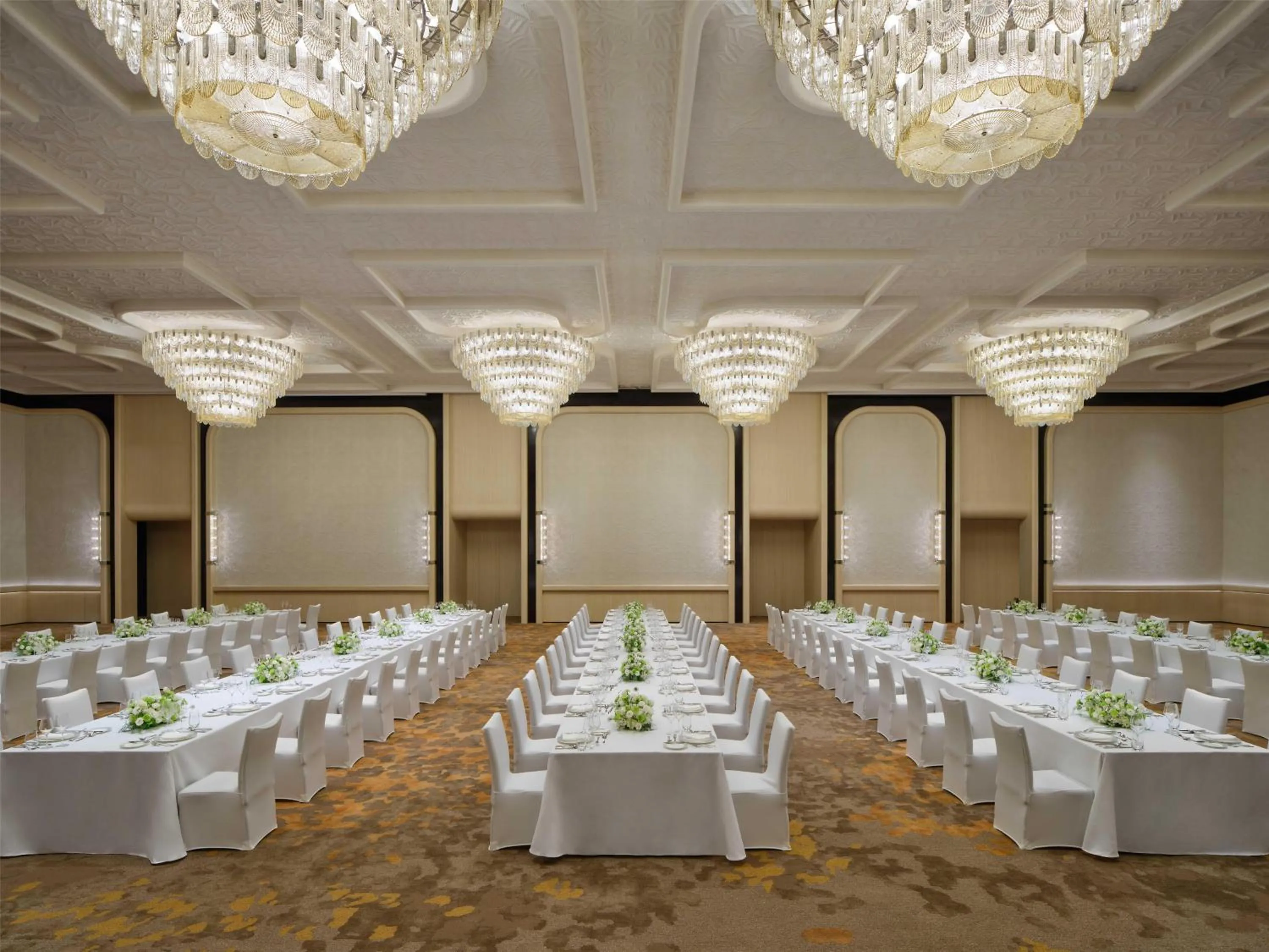 Meeting/conference room in Waldorf Astoria Shanghai Qiantan