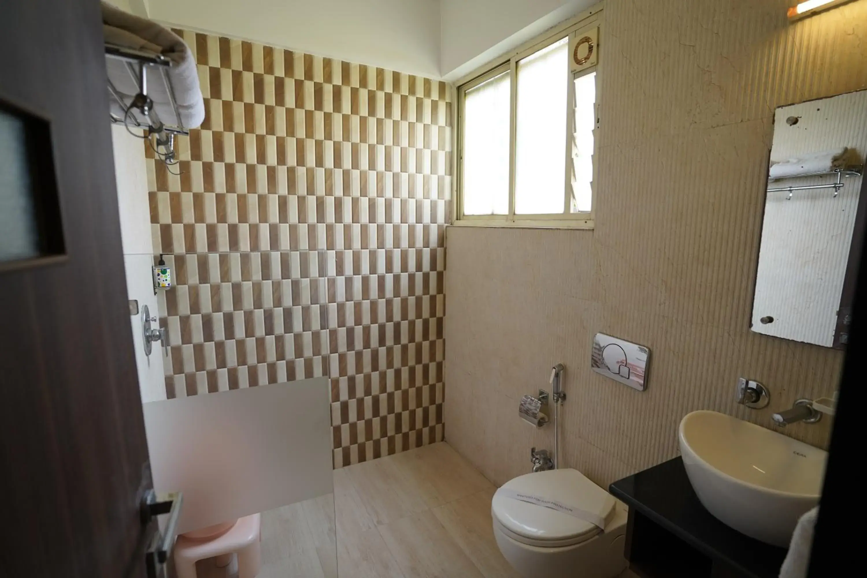 Bathroom in Hotel Metropolis Bathroom in Hotel Metropolis