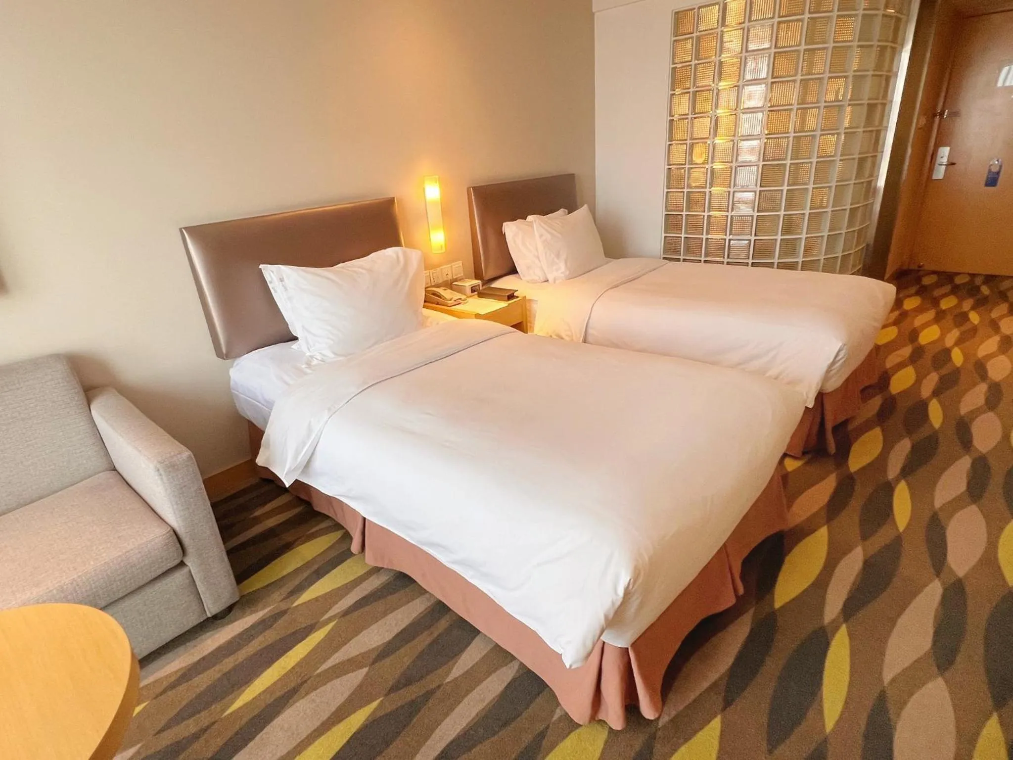 Photo of the whole room, Bed in Holiday Inn Express Changzhou Lanling by IHG