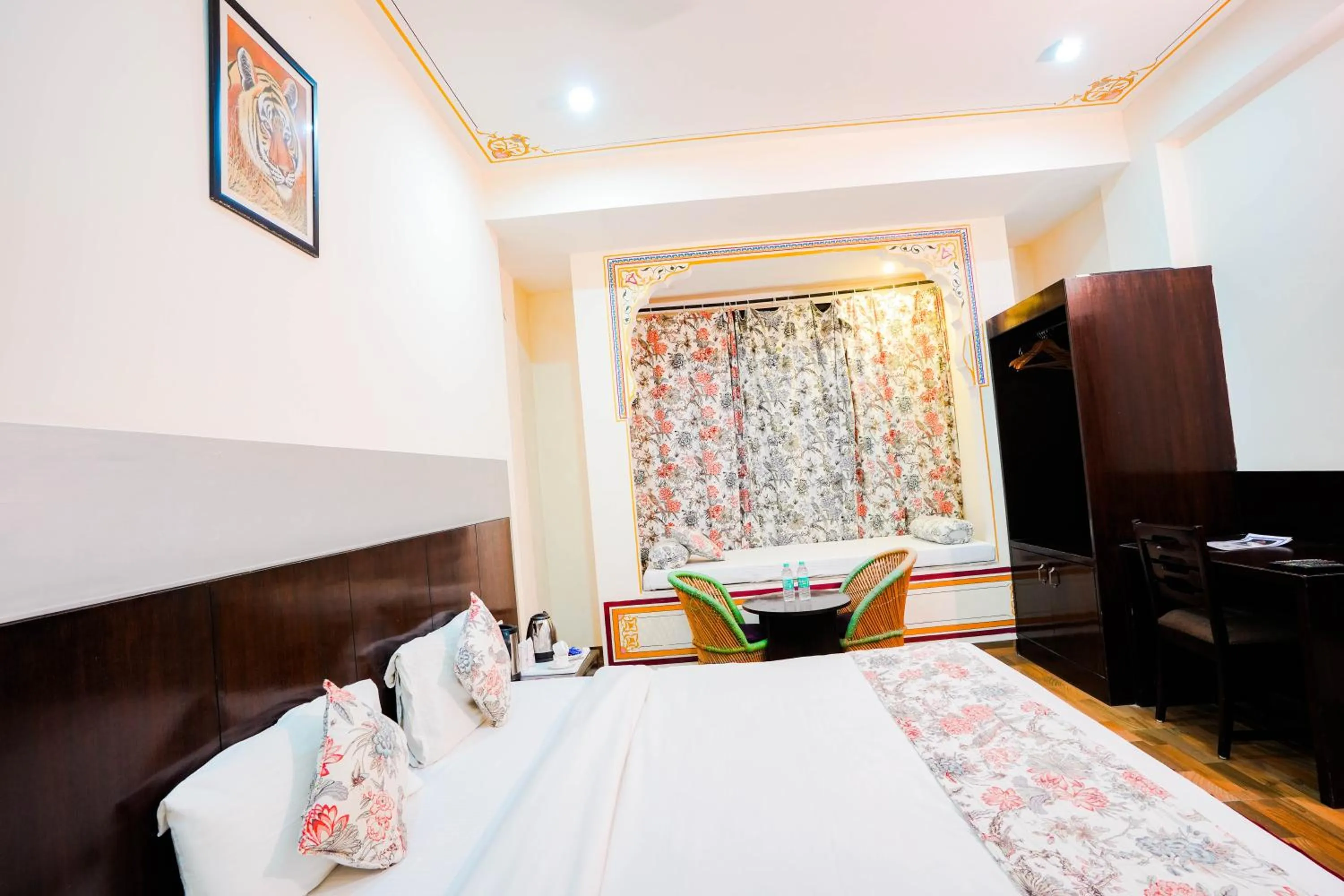 Bed in Rajputana Heritage