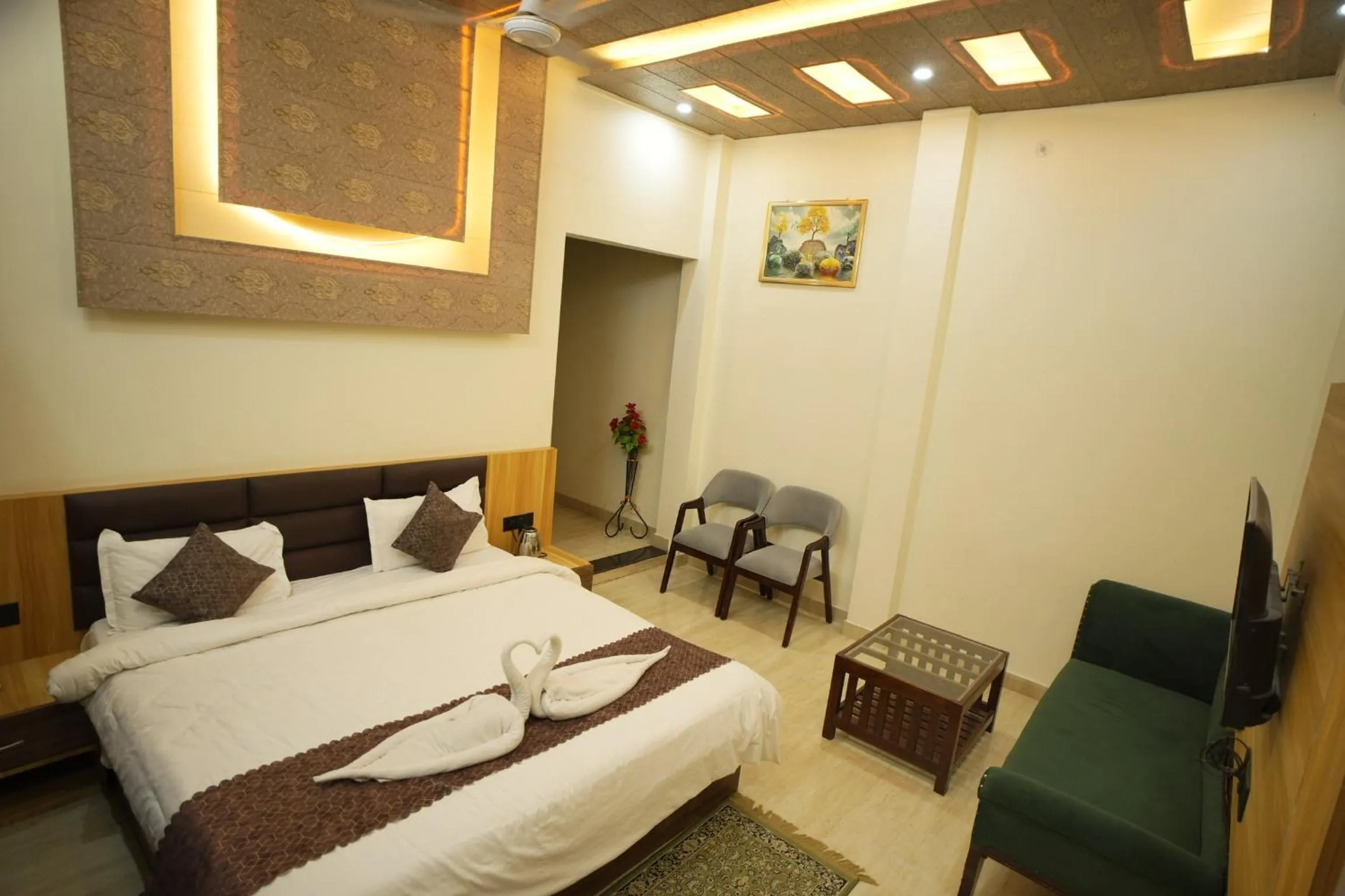 Bedroom, Bed in JB Square Resort, Ayodhya