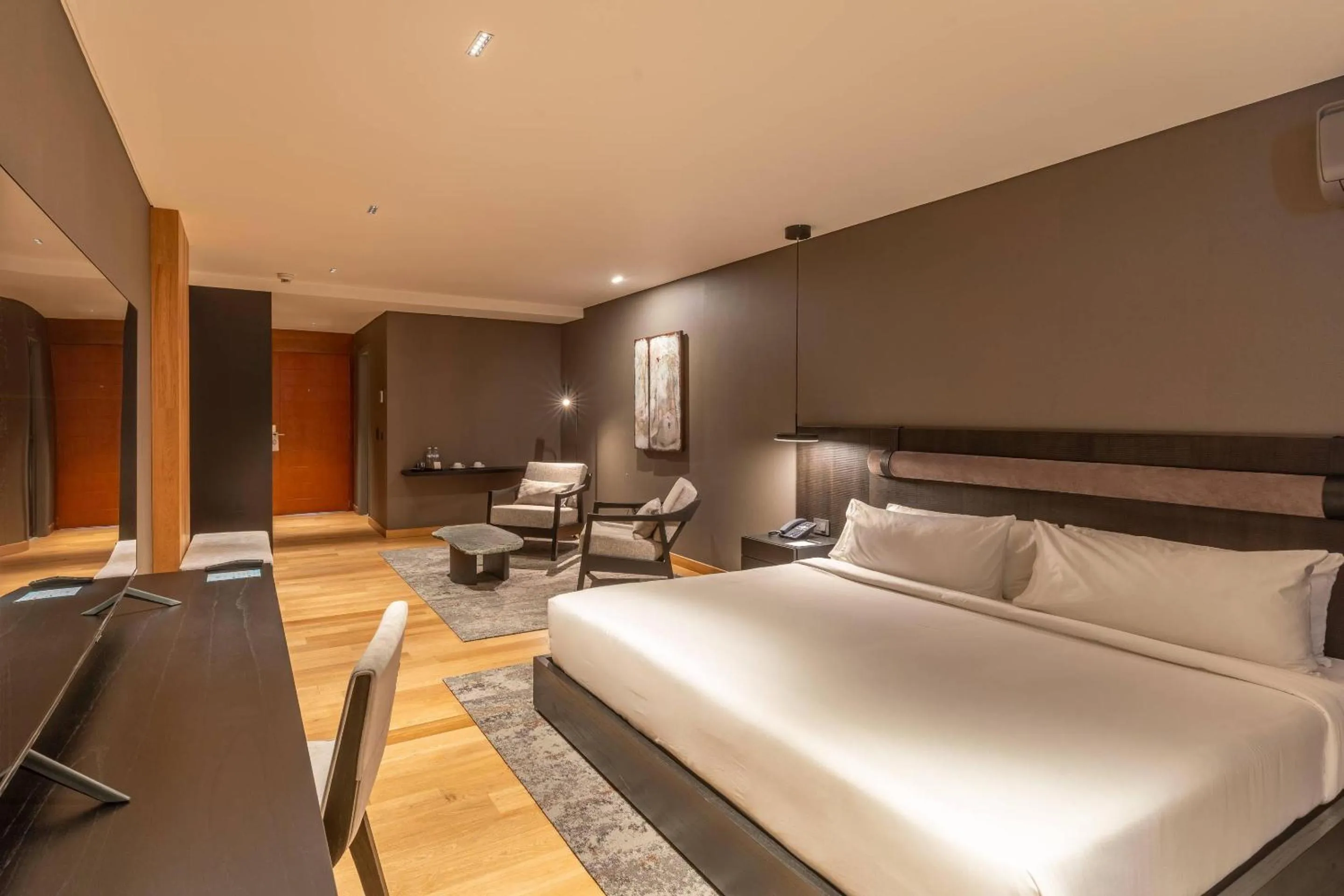 Bedroom, Bed in Radisson Blu Bariloche