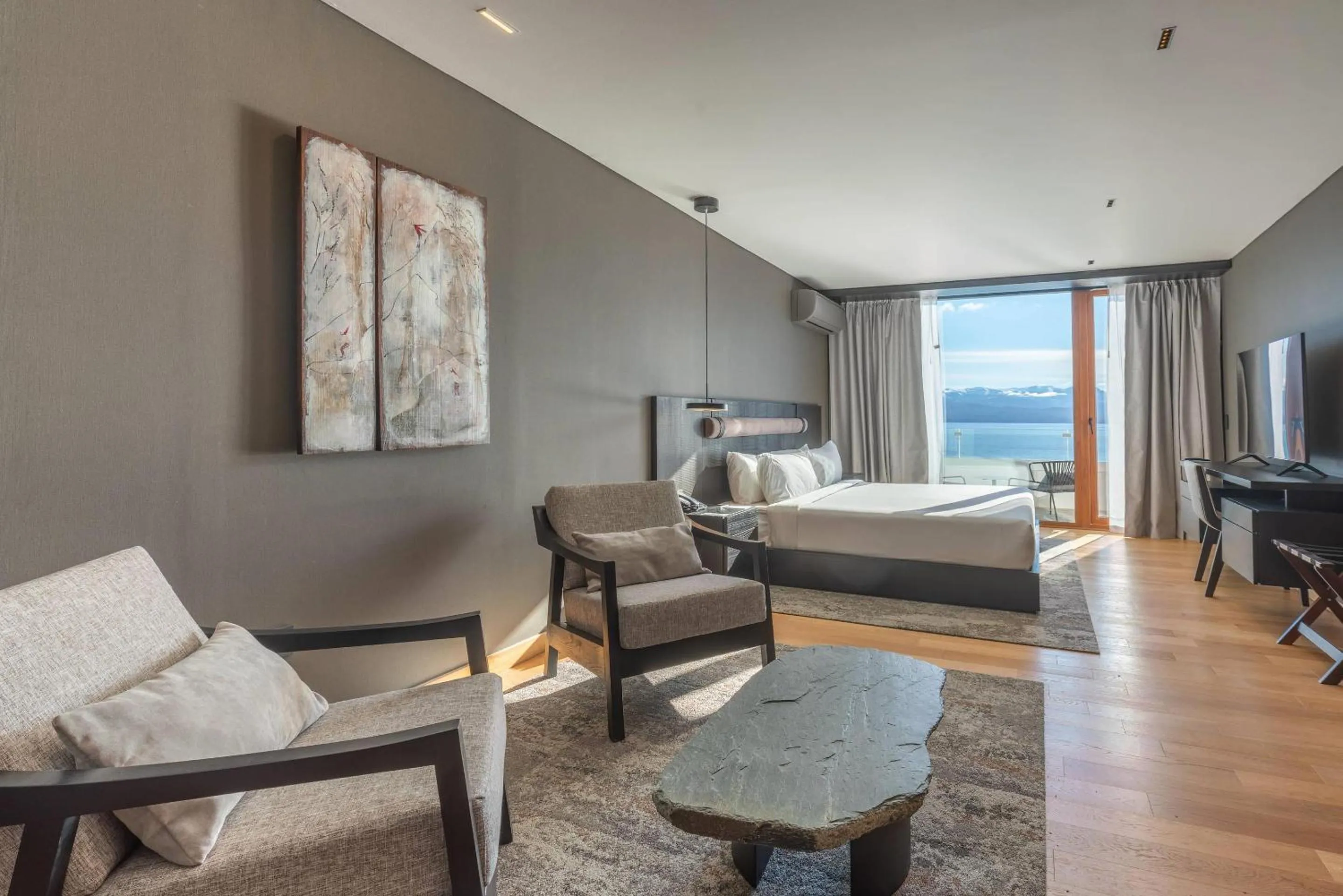 Bedroom, Bed in Radisson Blu Bariloche