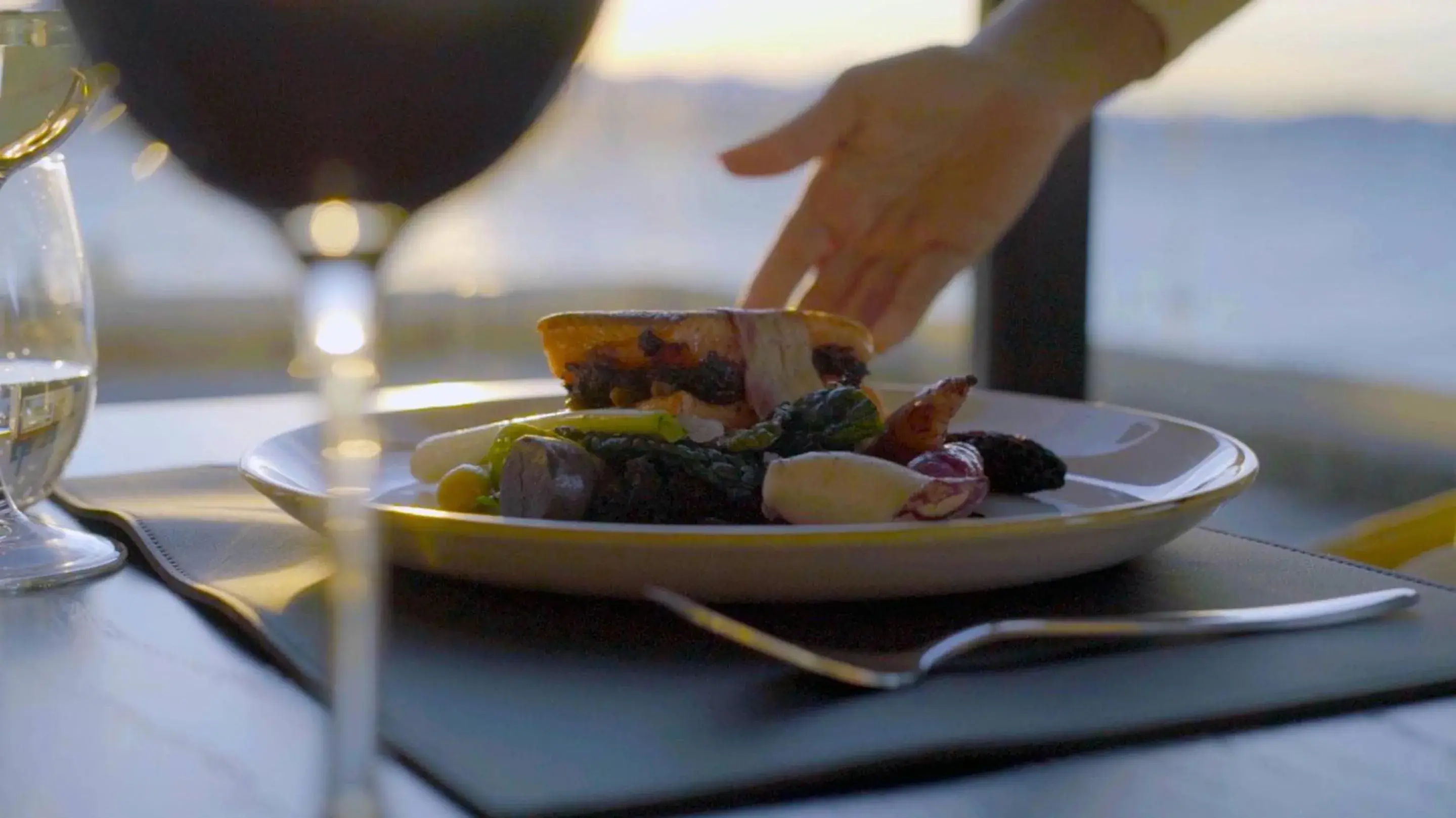 Restaurant/places to eat in Radisson Blu Bariloche Restaurant/places to eat in Radisson Blu Bariloche