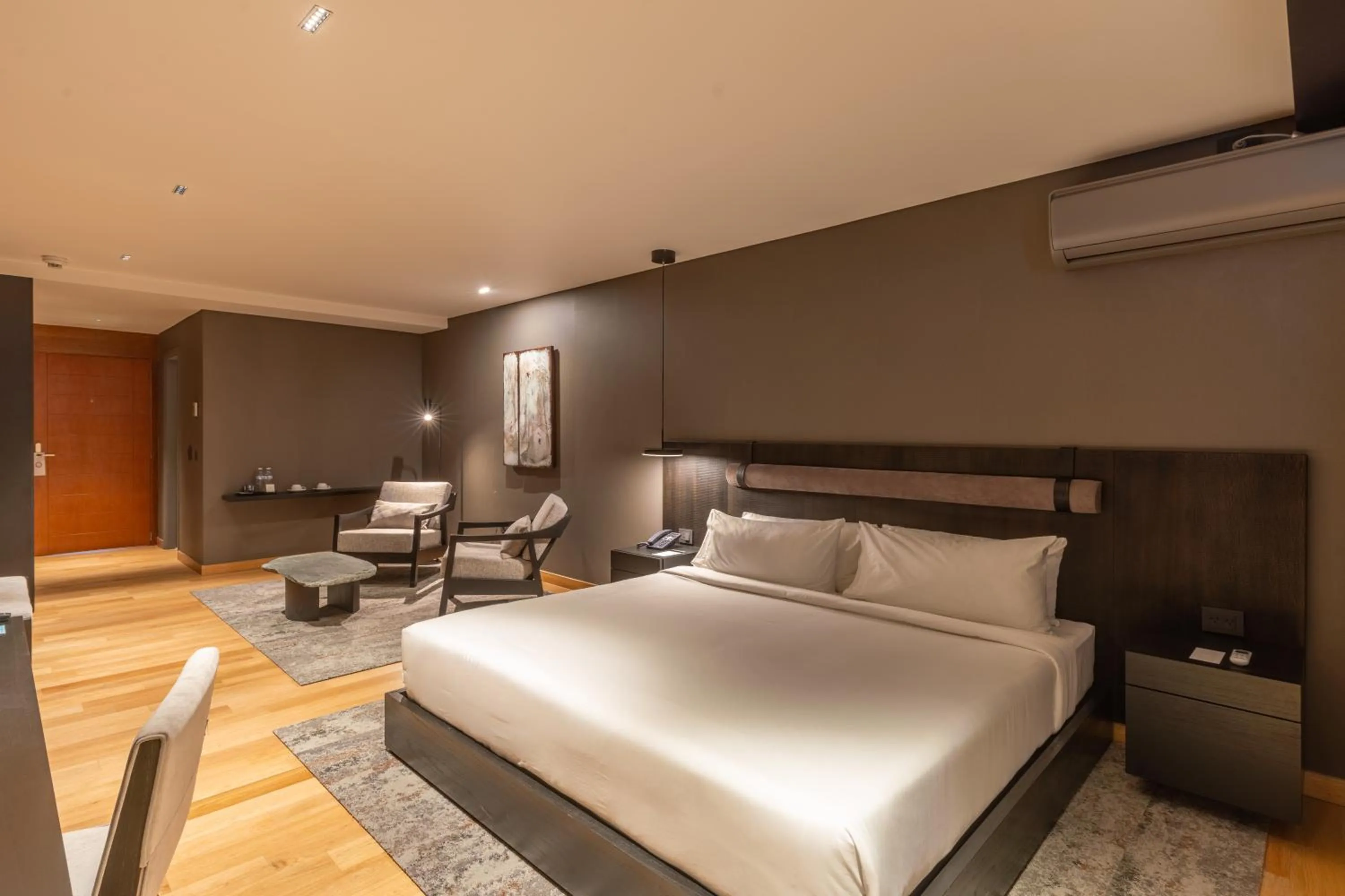 Photo of the whole room, Bed in Radisson Blu Bariloche