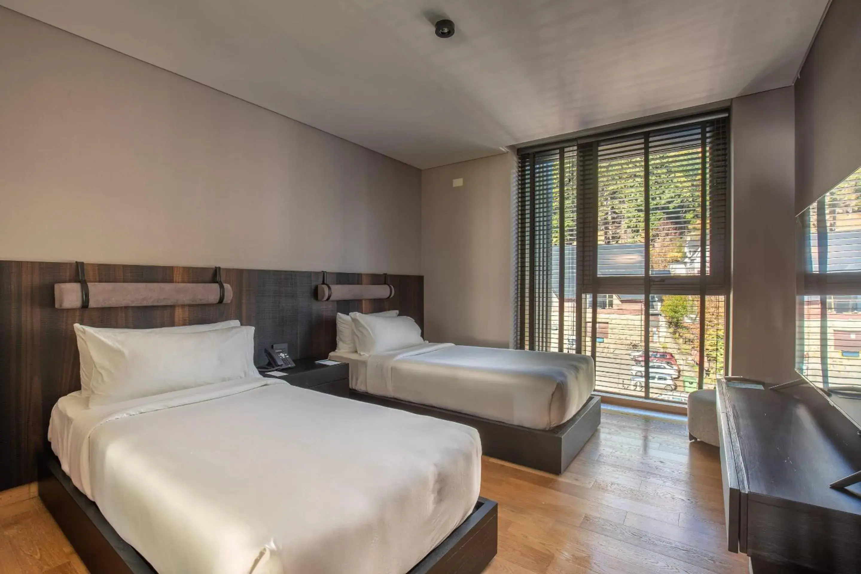 Bedroom, Bed in Radisson Blu Bariloche Bedroom, Bed in Radisson Blu Bariloche