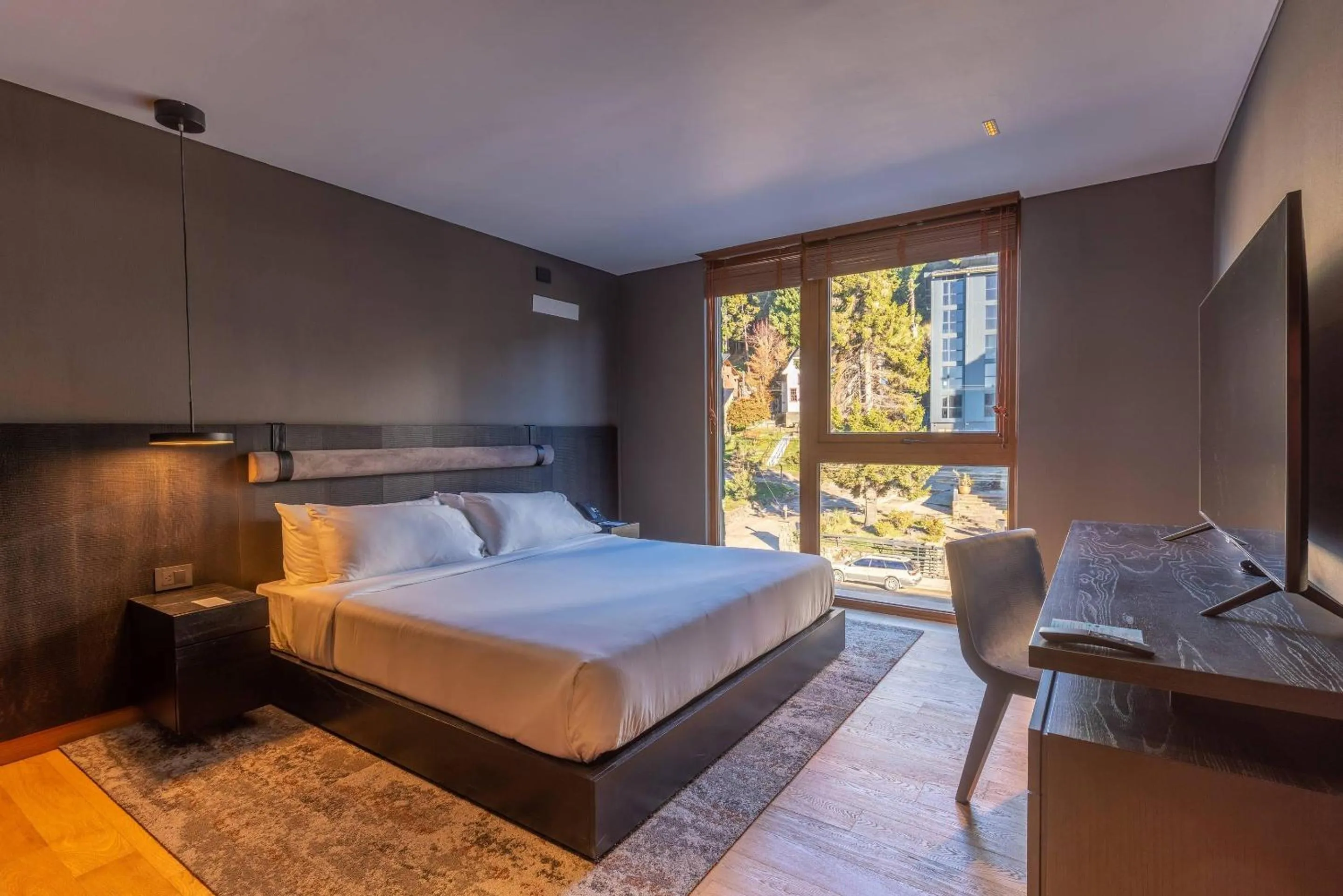 Bedroom, Bed in Radisson Blu Bariloche