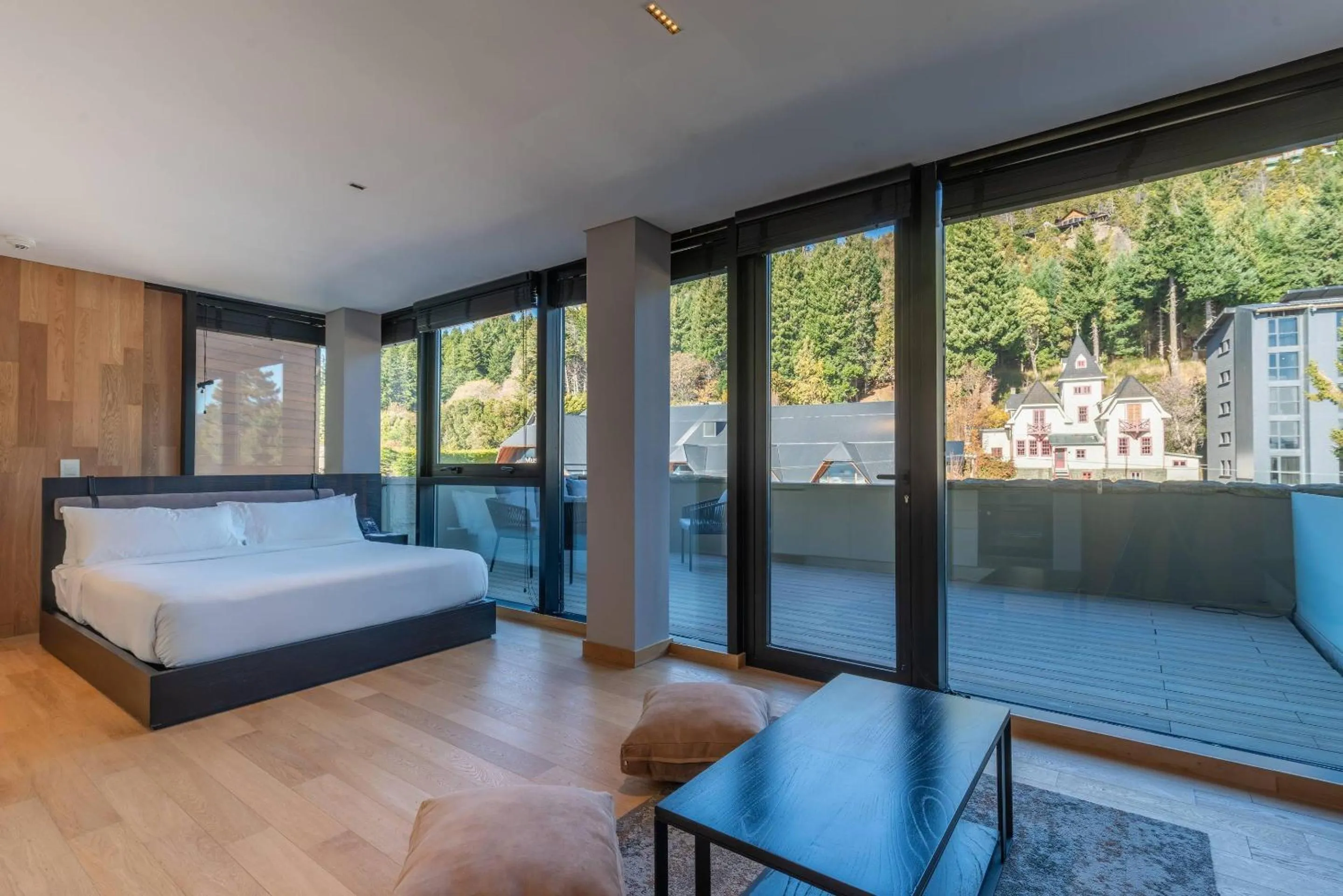 Bedroom, Bed in Radisson Blu Bariloche