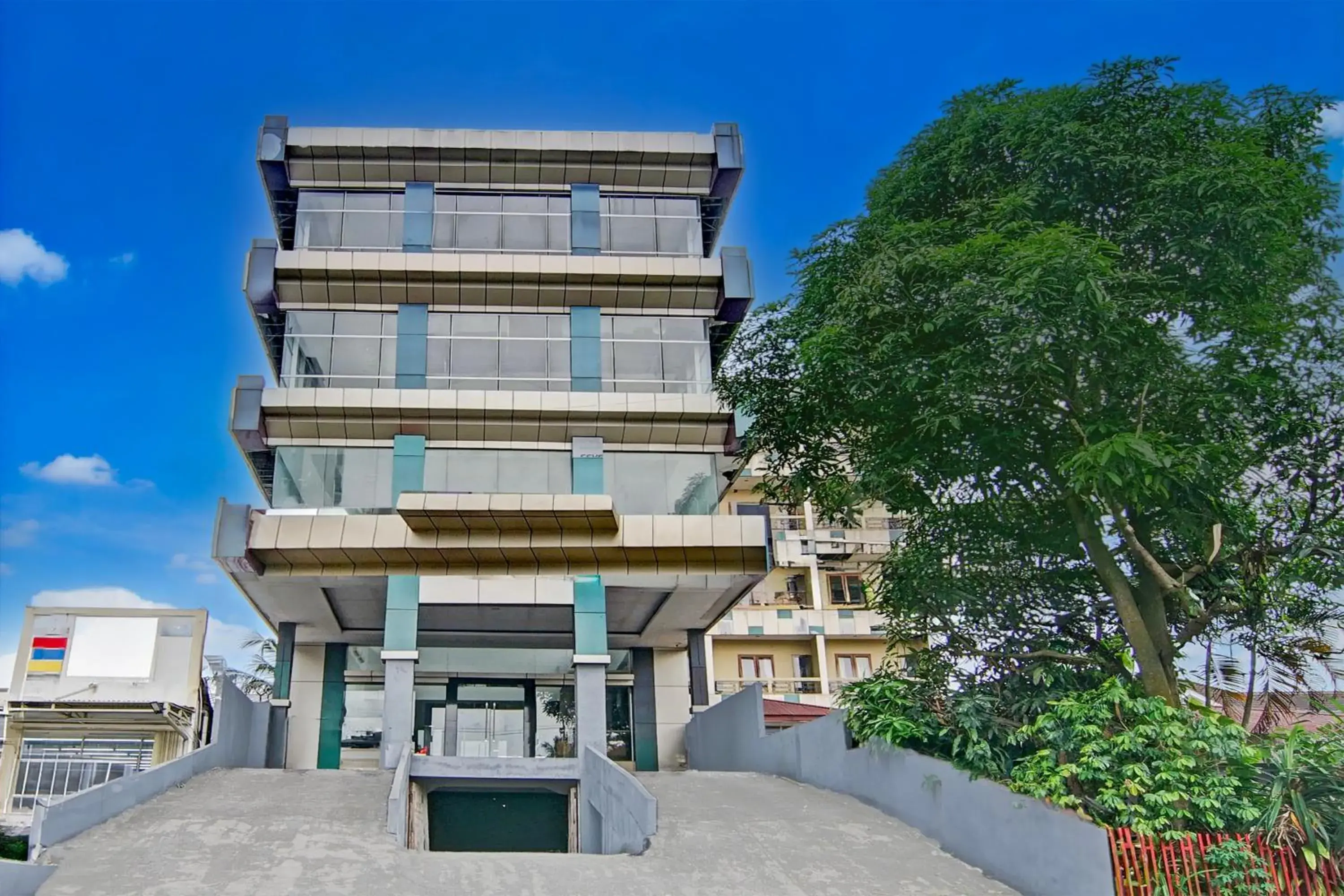 Townhouse Oak Pekanbaru near Mall Pekanbaru formerly Hotel Grand Sahara Townhouse Oak Pekanbaru near Mall Pekanbaru formerly Hotel Grand Sahara