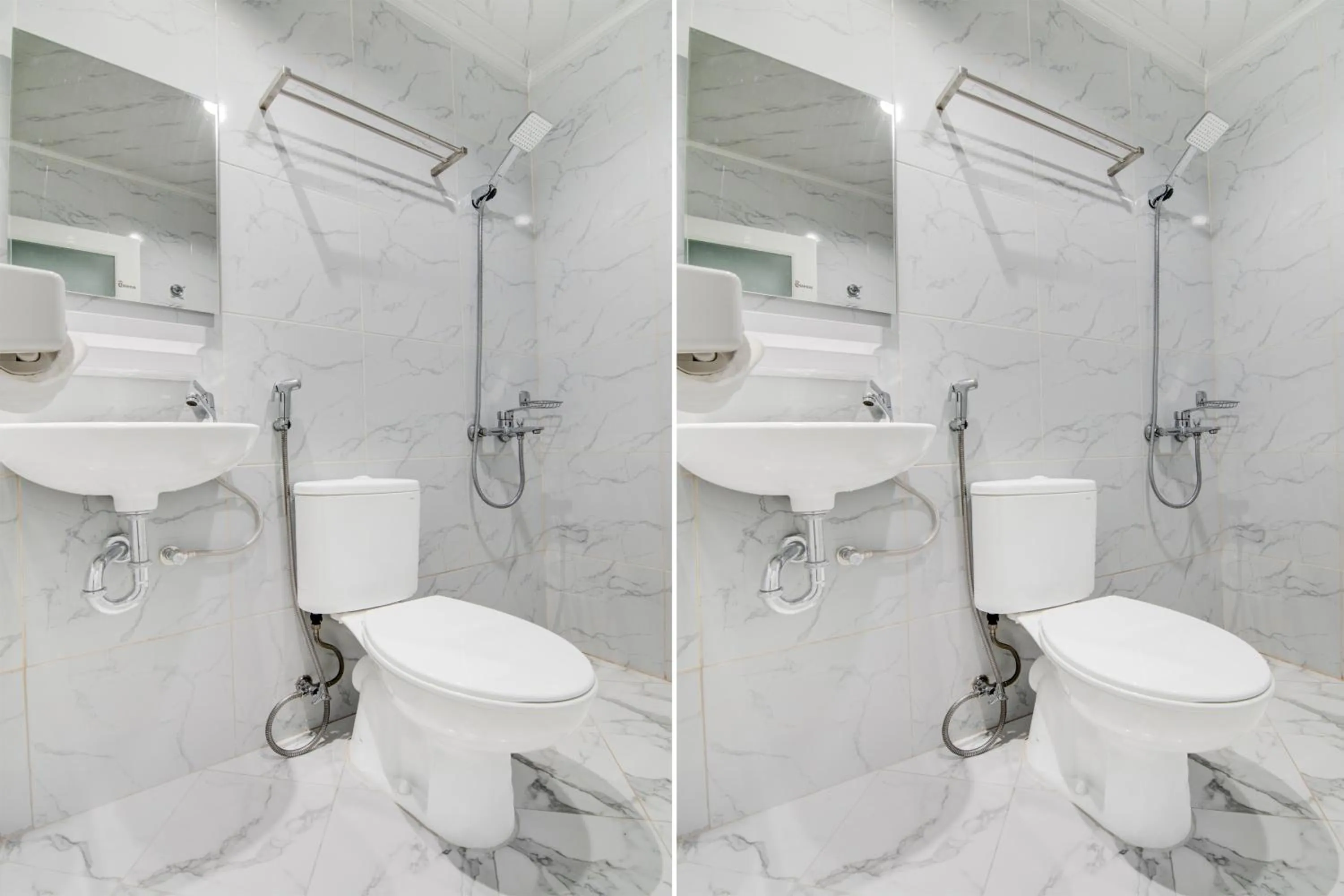 Bathroom in Townhouse Oak Pekanbaru near Mall Pekanbaru formerly Hotel Grand Sahara