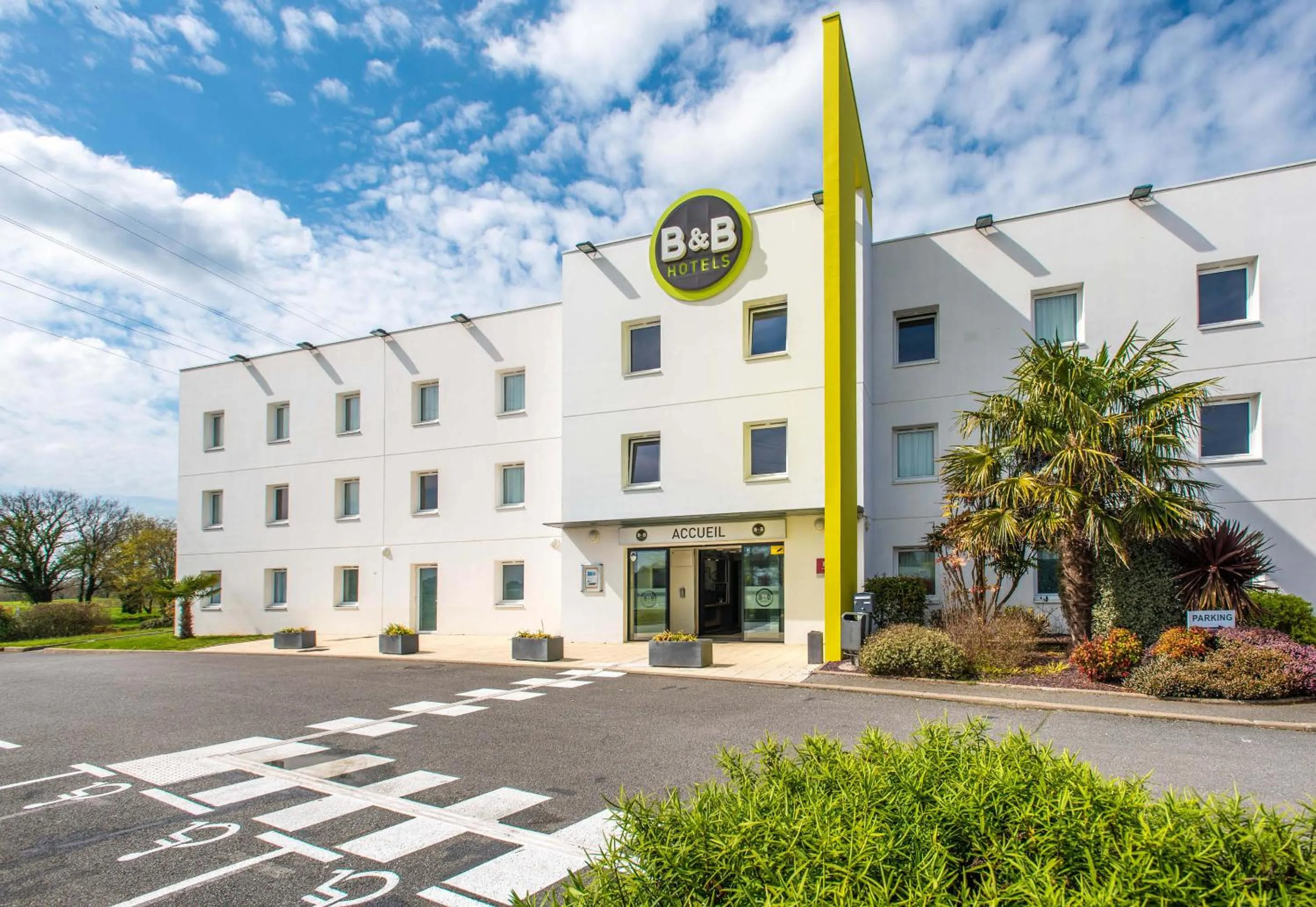 Property building in B&B HOTEL Vannes Ouest Golfe du Morbihan