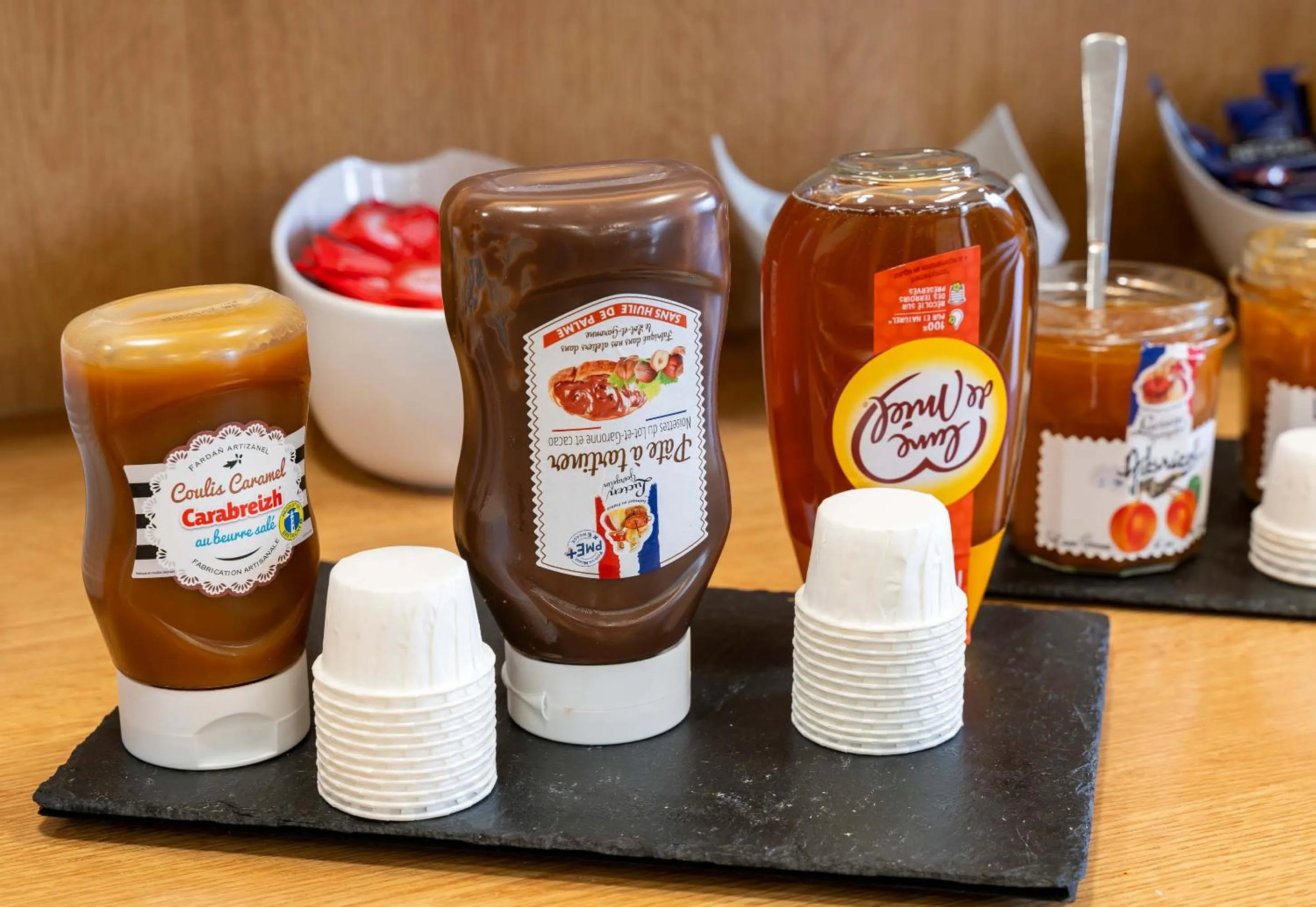 Breakfast in B&B HOTEL Vannes Ouest Golfe du Morbihan