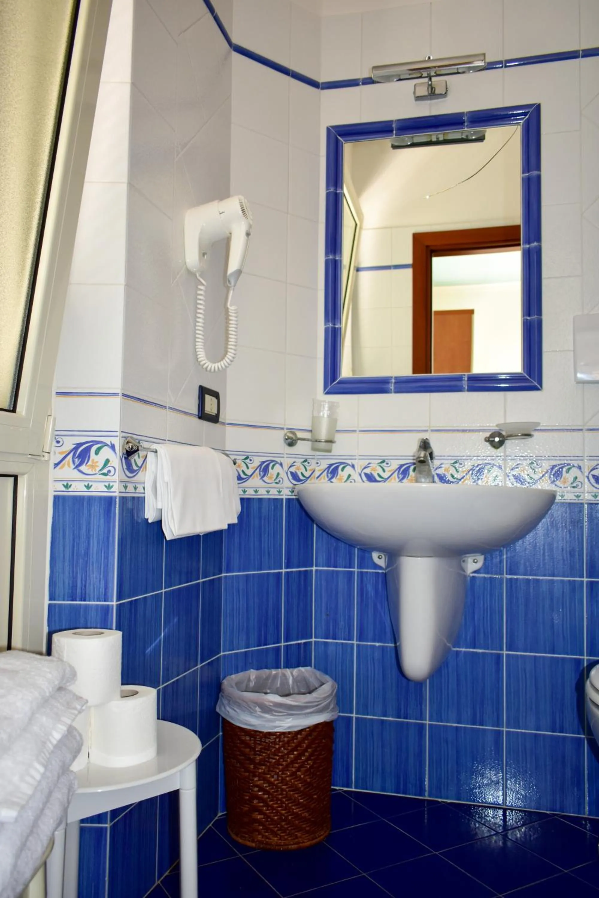 Bathroom in Hotel Amyclae