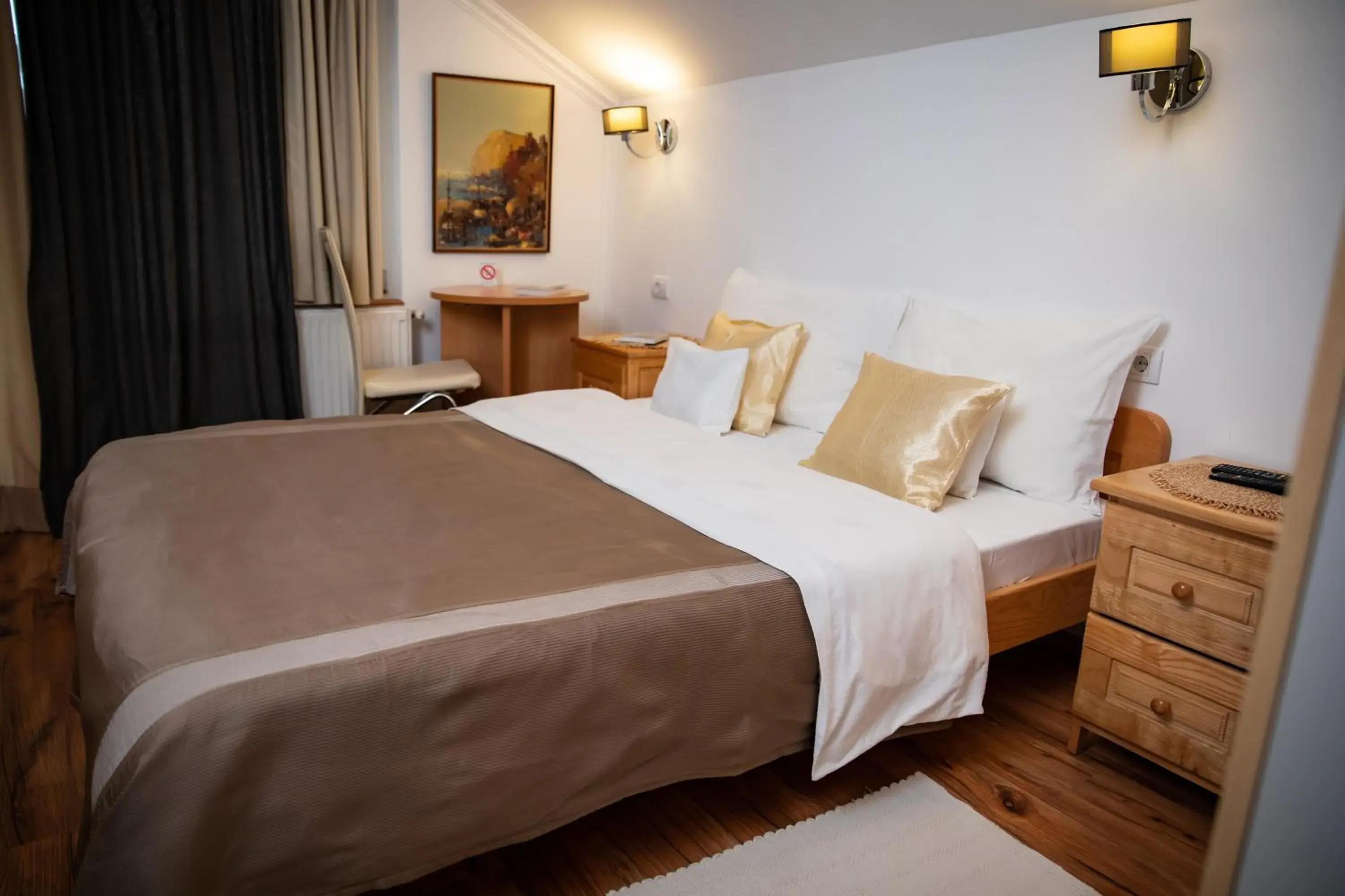 King Studio - single occupancy in Apartments 135 King Studio - single occupancy in Apartments 135