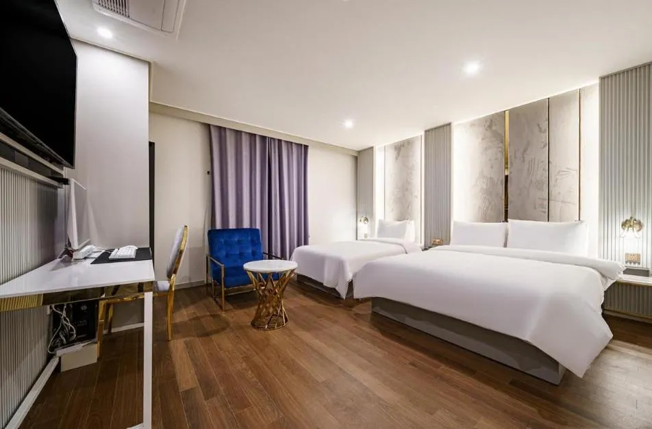 Premium Twin Room in Munhyeon Signature Denbasta Hotel