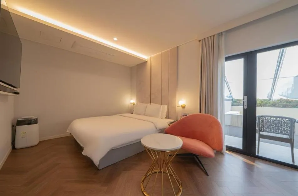 Munhyeon Signature Denbasta Hotel