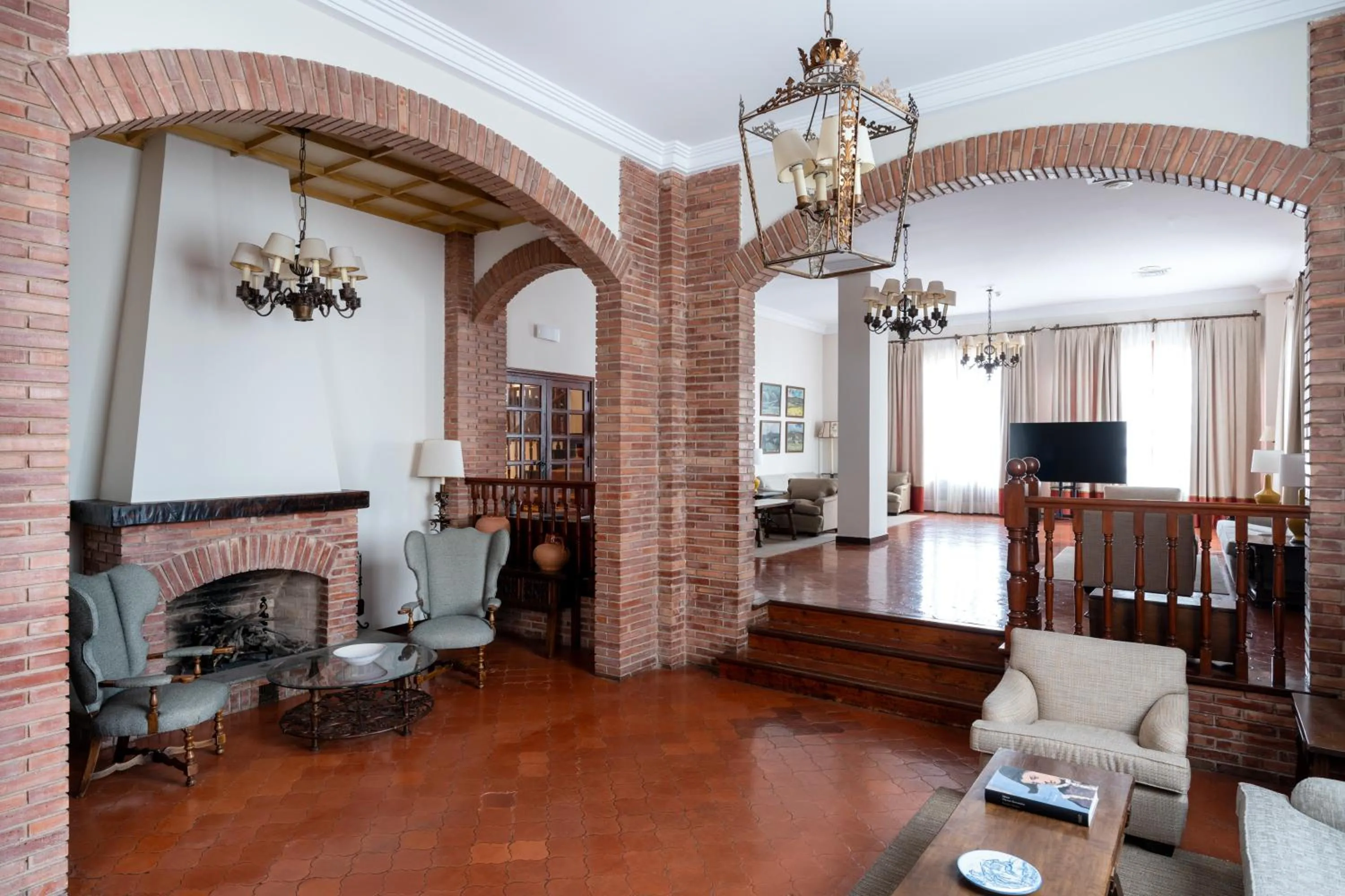 Communal lounge/ TV room in Parador de Calahorra