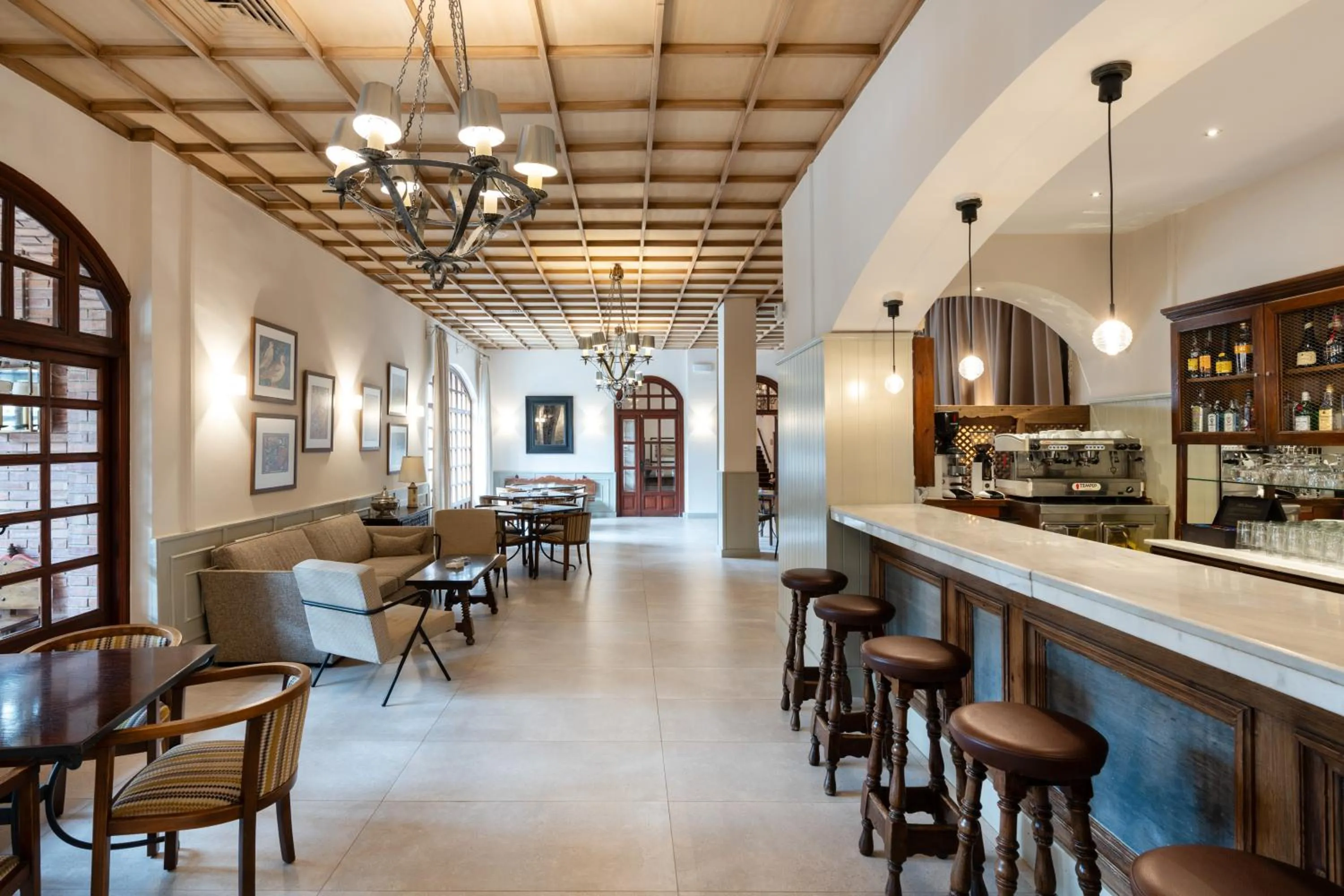 Lounge or bar in Parador de Calahorra