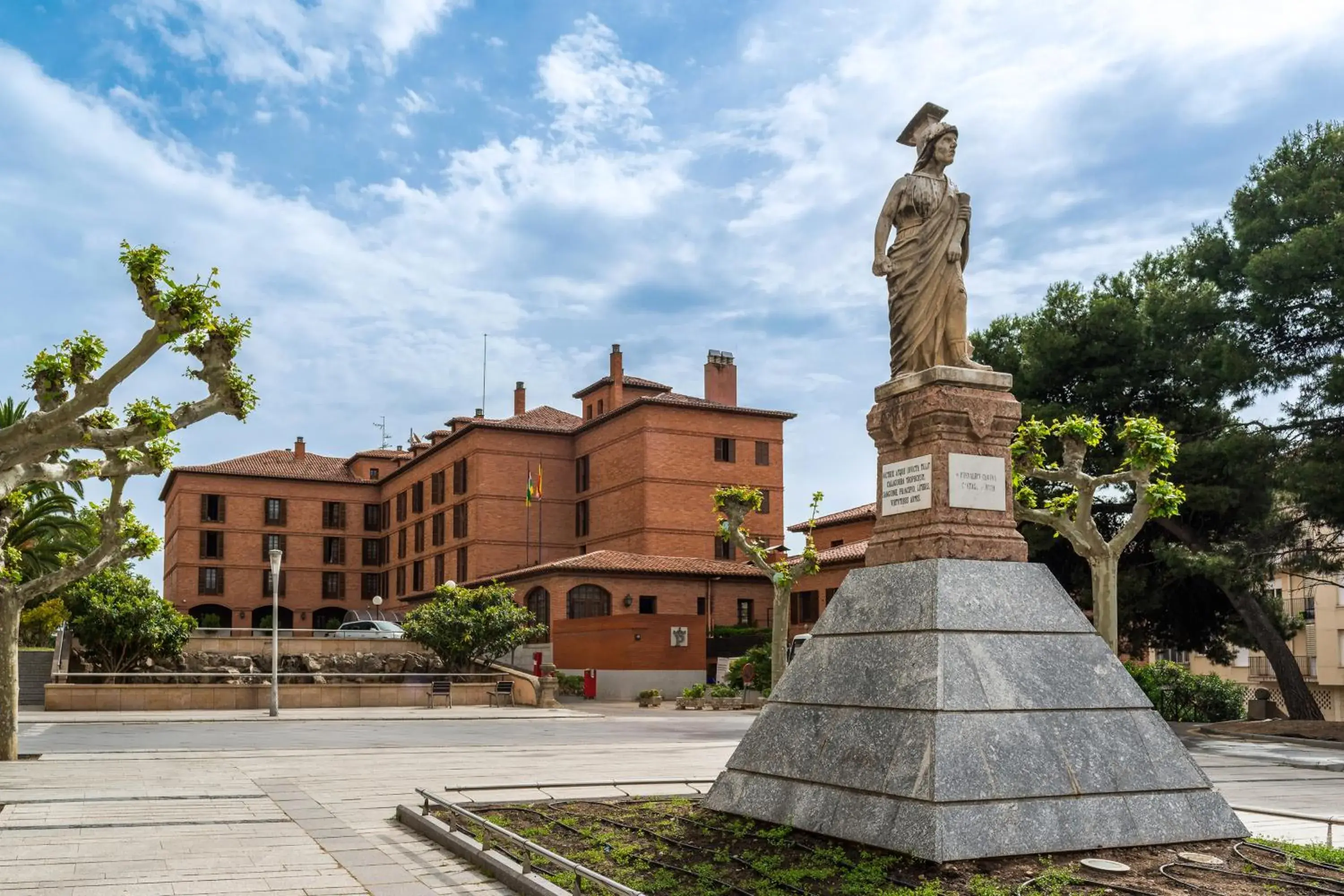 Property building in Parador de Calahorra Property building in Parador de Calahorra