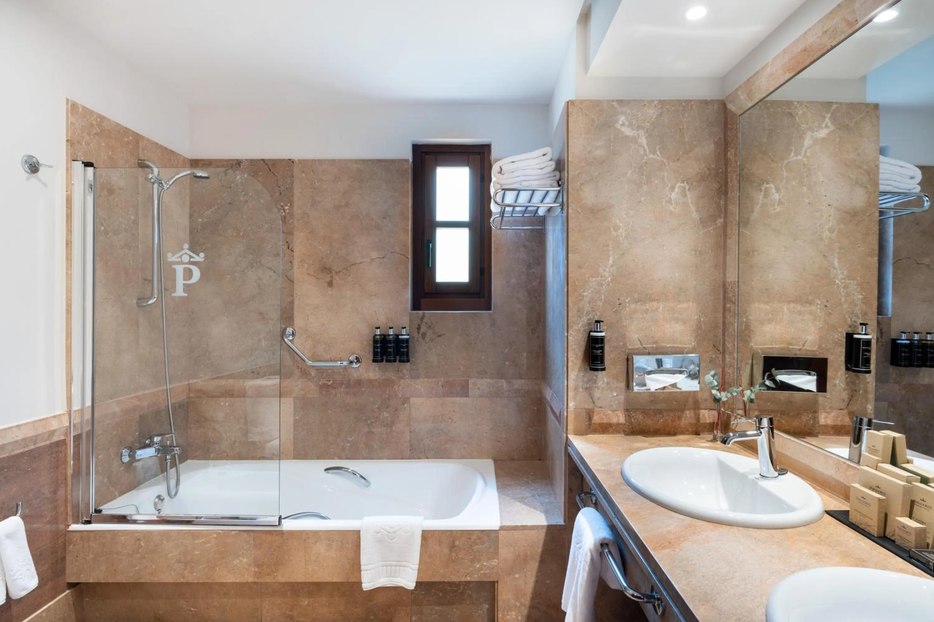 Bathroom in Parador de Calahorra