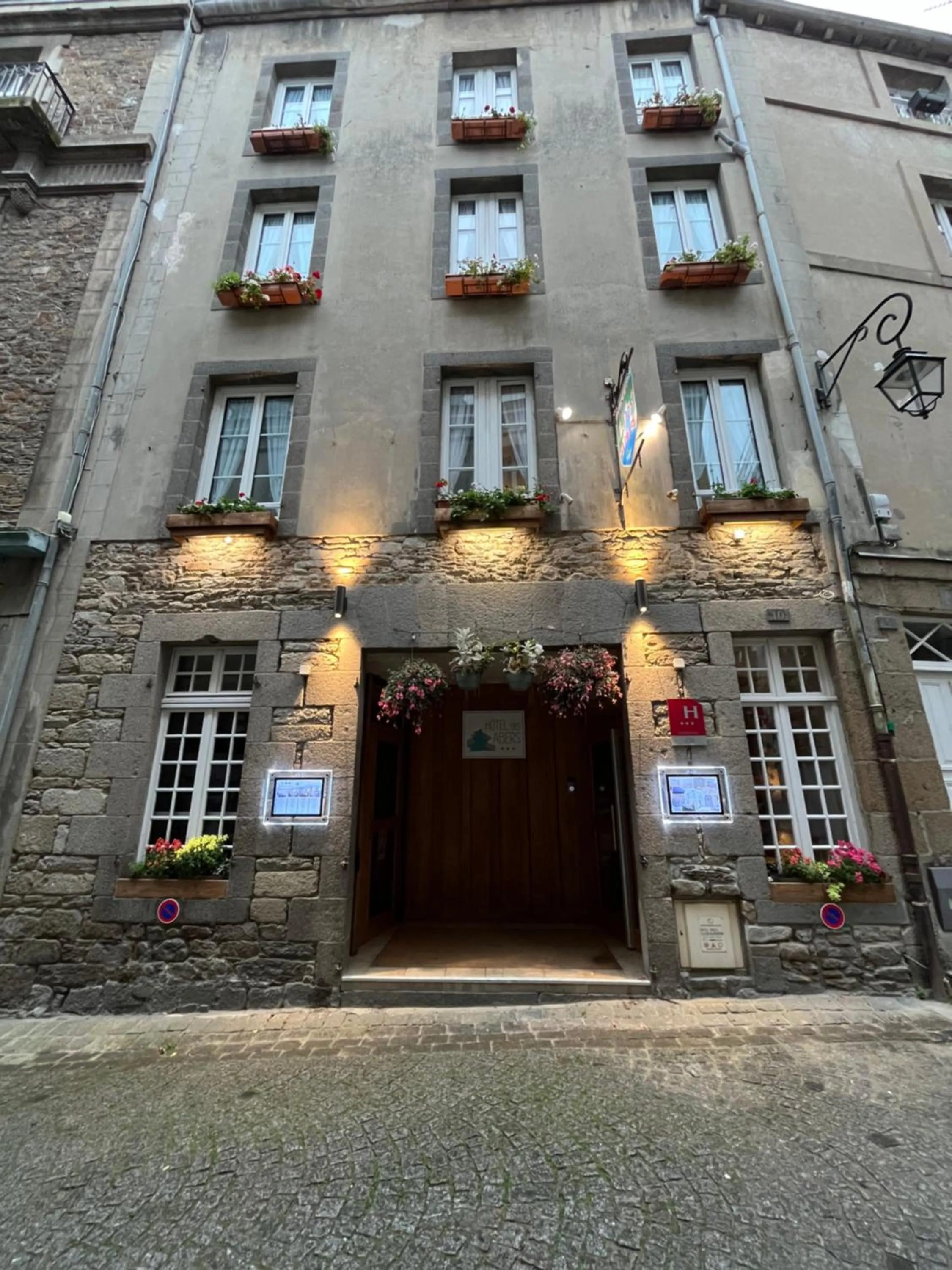 Property building in Hotel des Abers