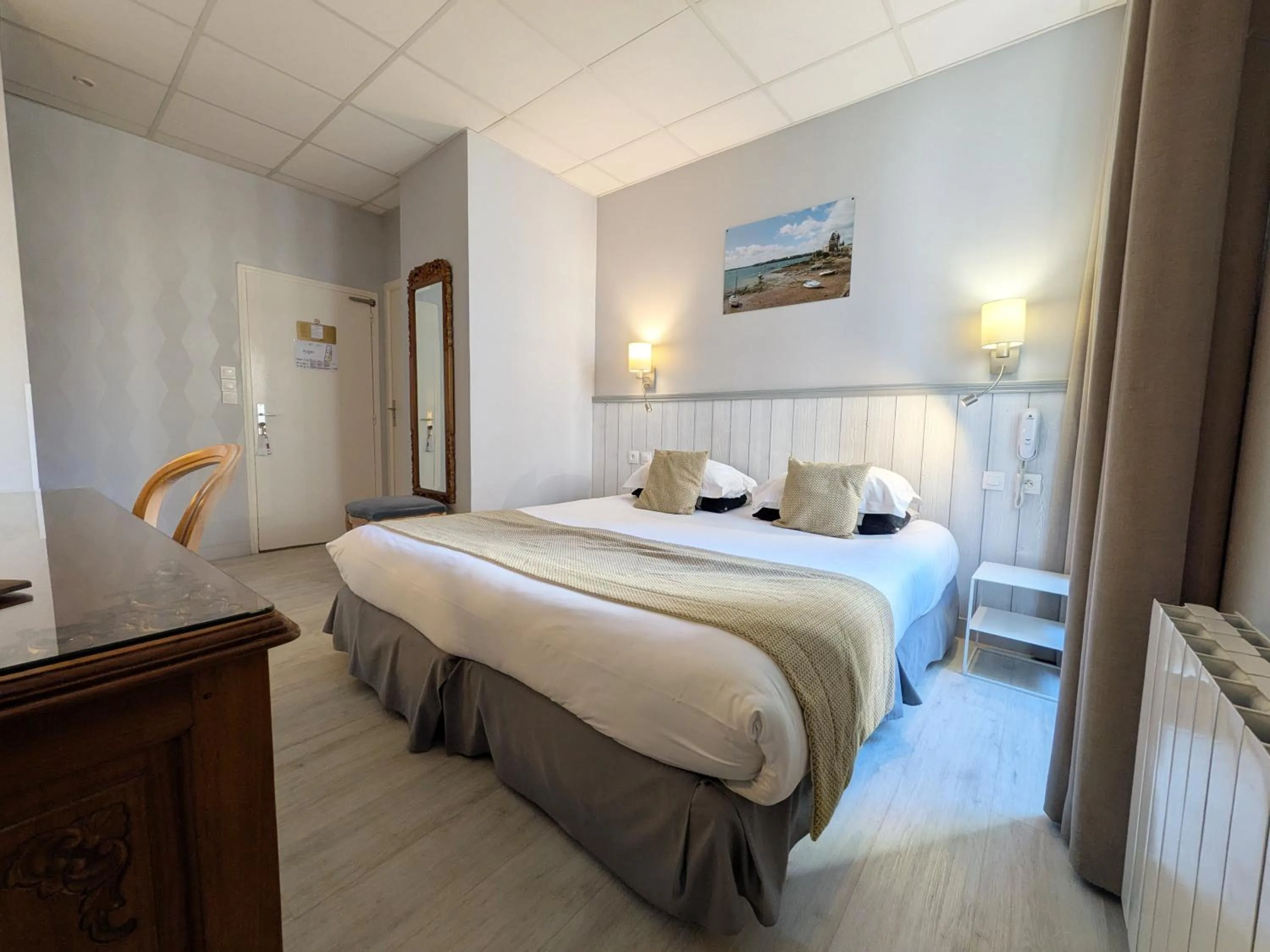 Bed in Hotel des Abers