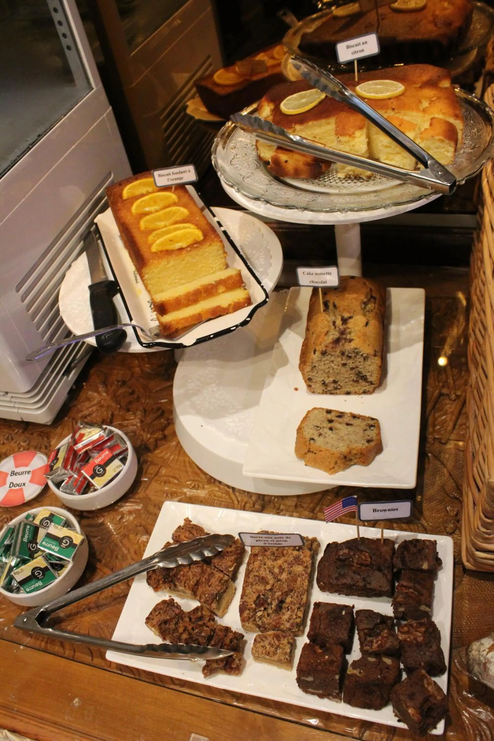 Buffet breakfast in Hotel des Abers