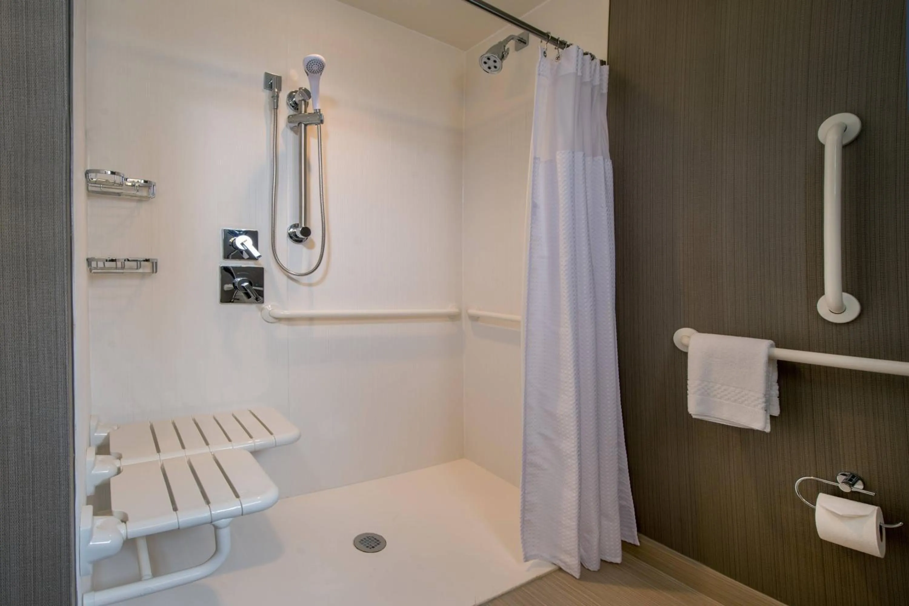 Bathroom in Courtyard by Marriott Shippensburg