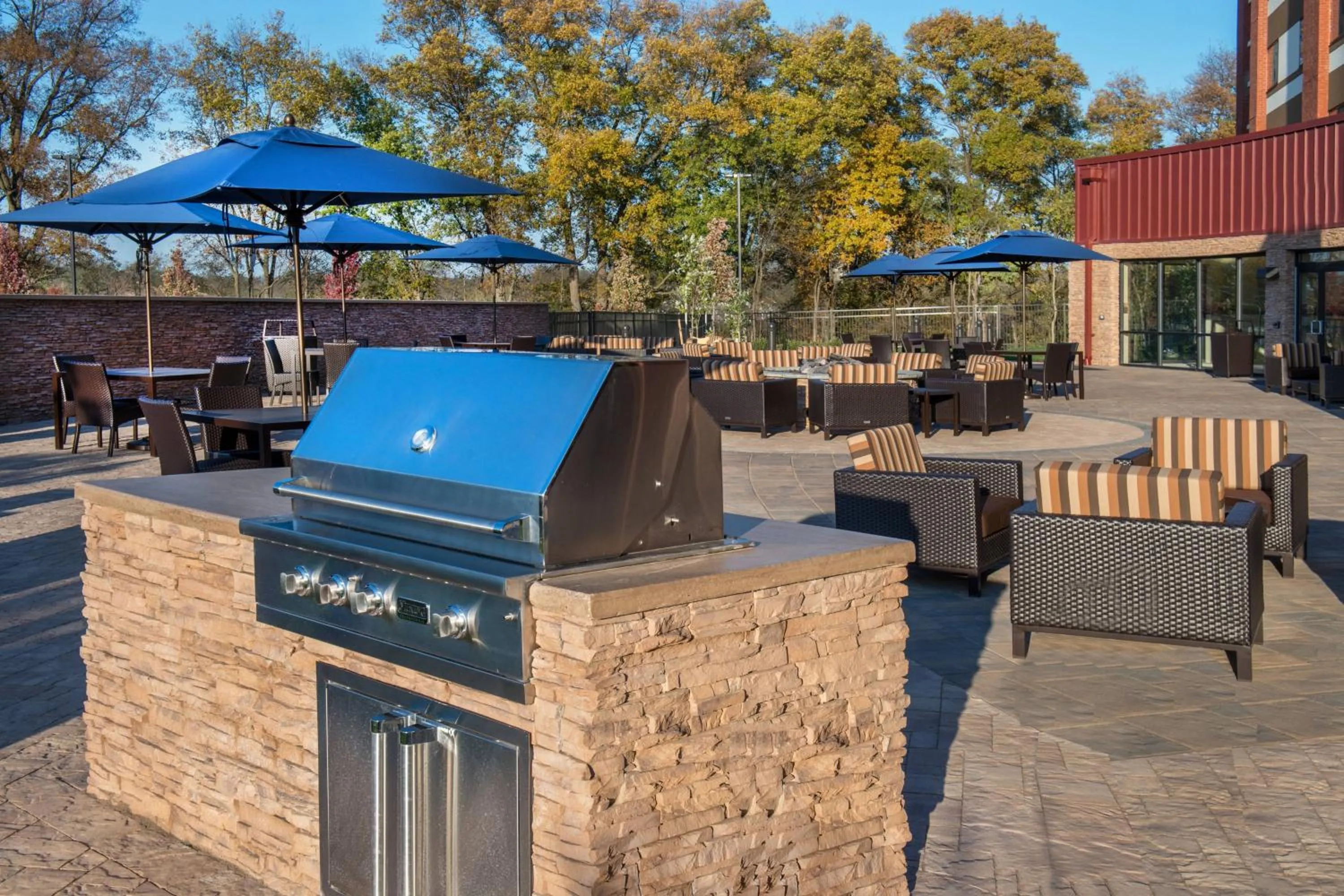 Lounge or bar in Courtyard by Marriott Shippensburg