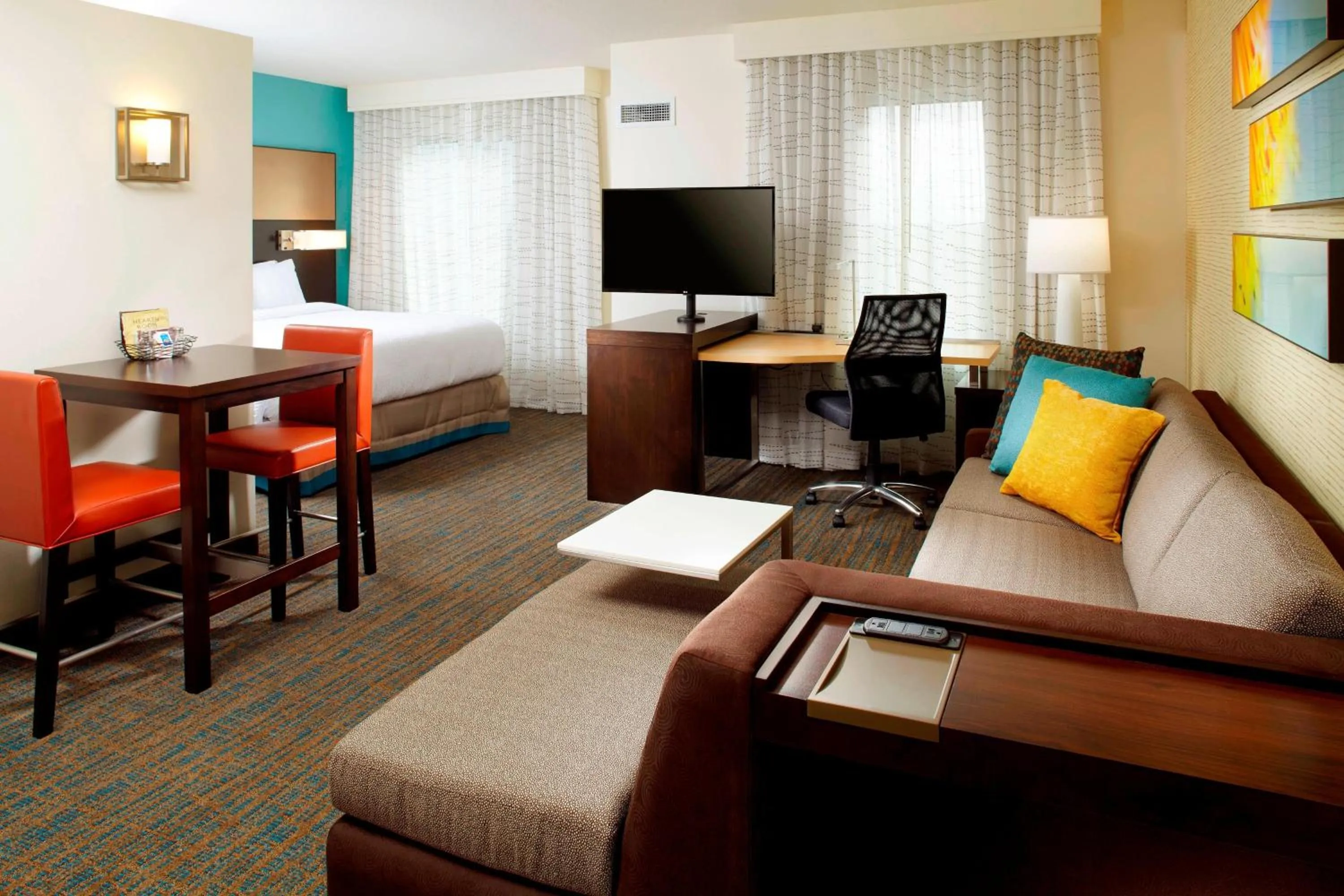 Photo of the whole room, Bed in Residence Inn by Marriott Orlando Lake Nona