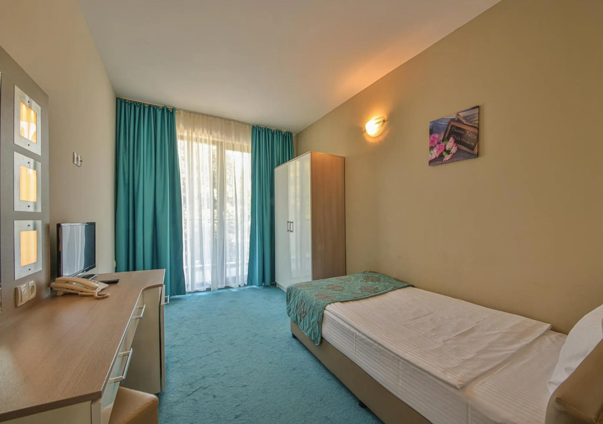 Bed in Arena Mar Hotel and SPA