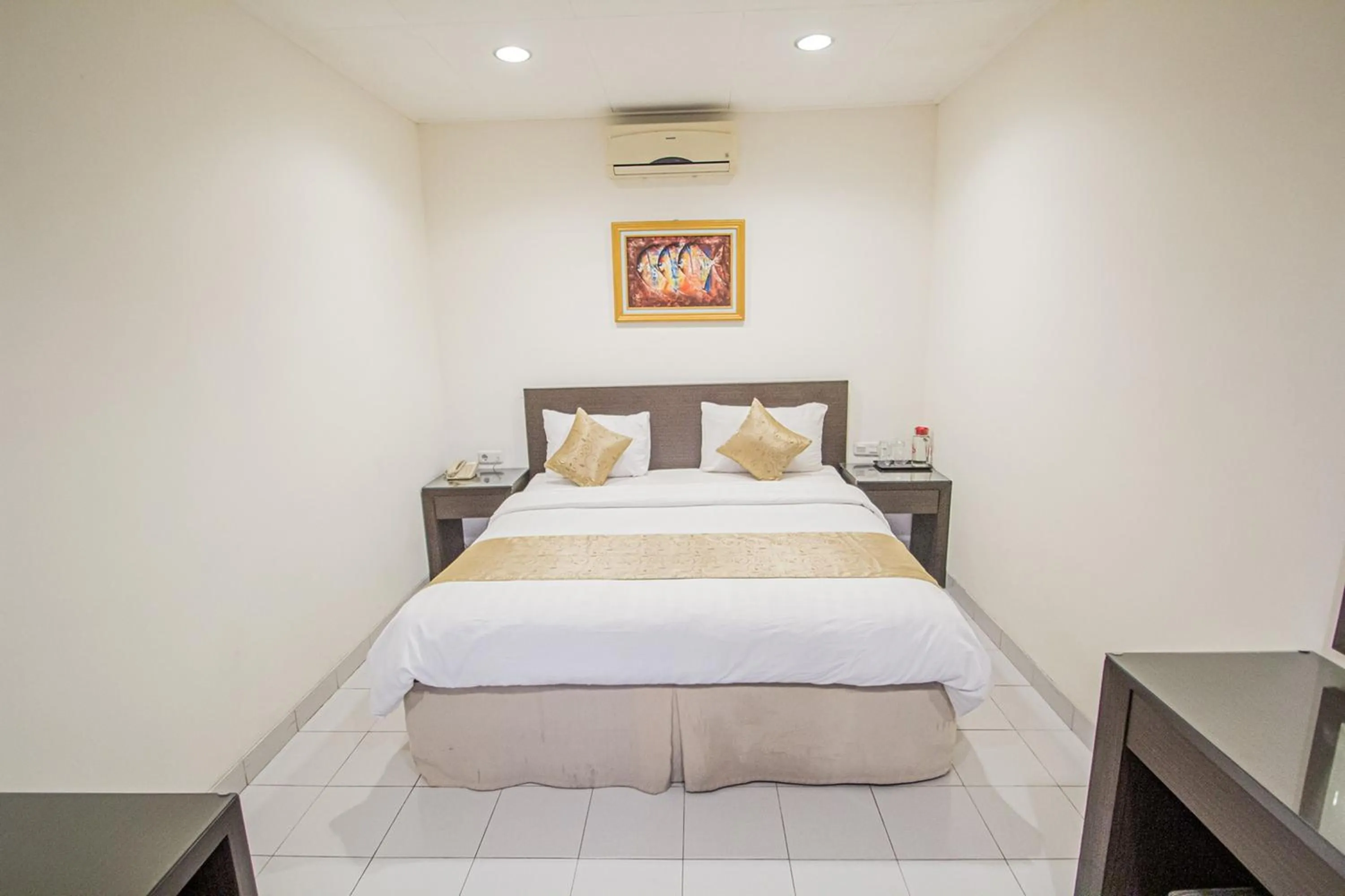 Bedroom, Bed in Ahadiat Hotel & Bungalow